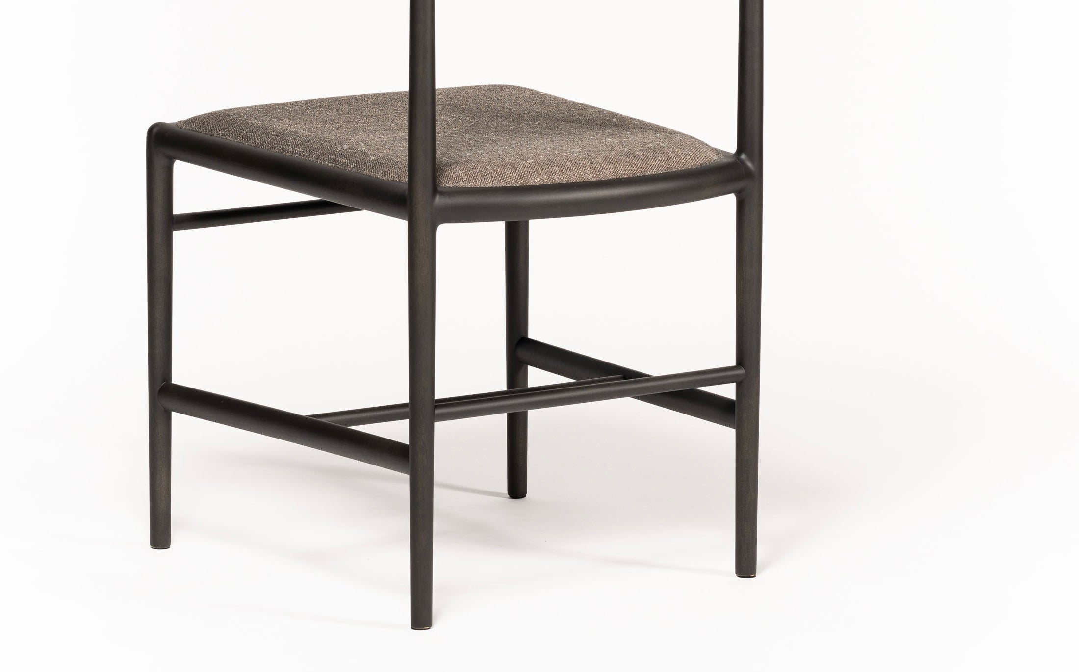 a chair on the vertical axis - sidechair - Charcoal grey