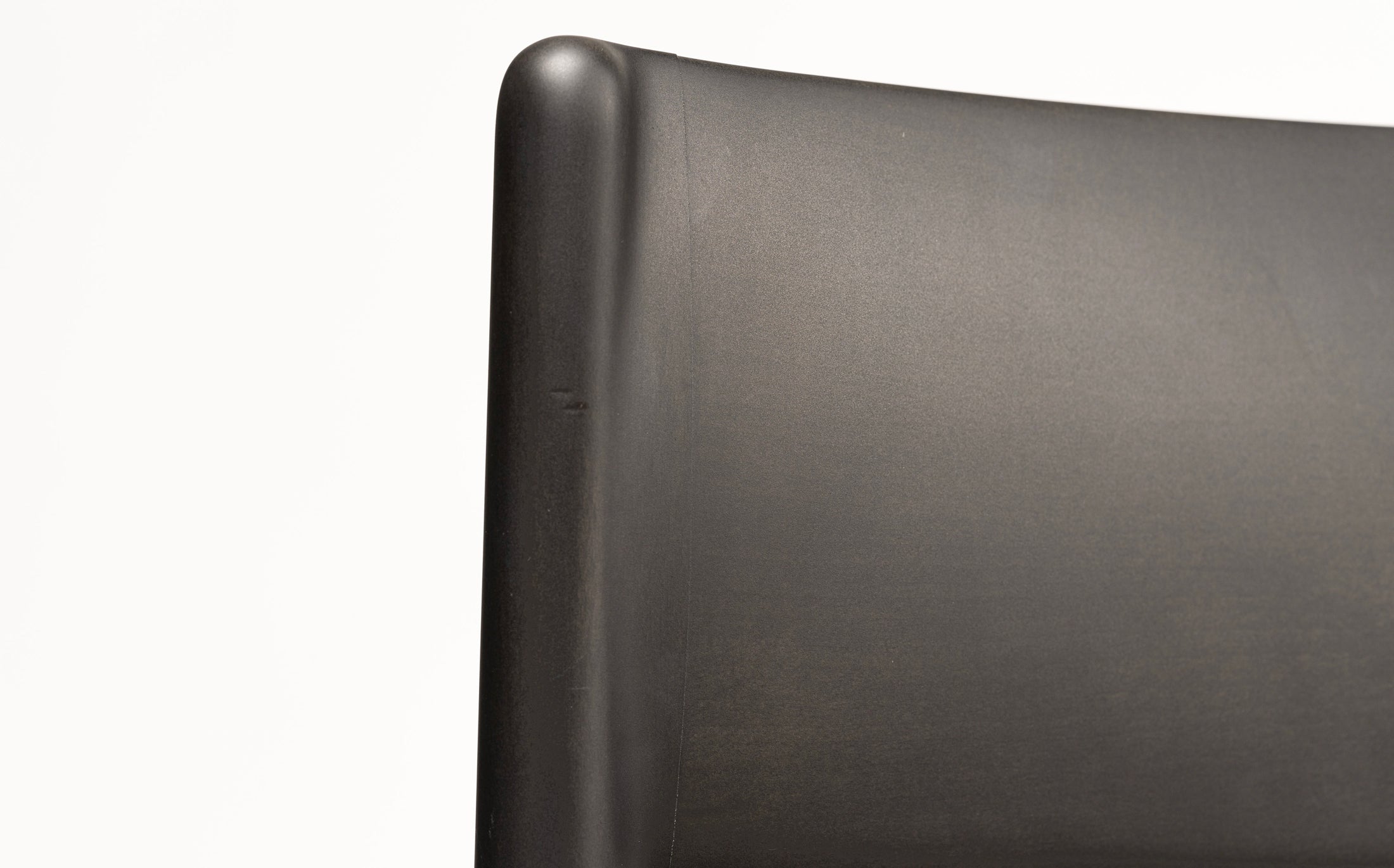 a chair on the vertical axis - sidechair - Charcoal grey