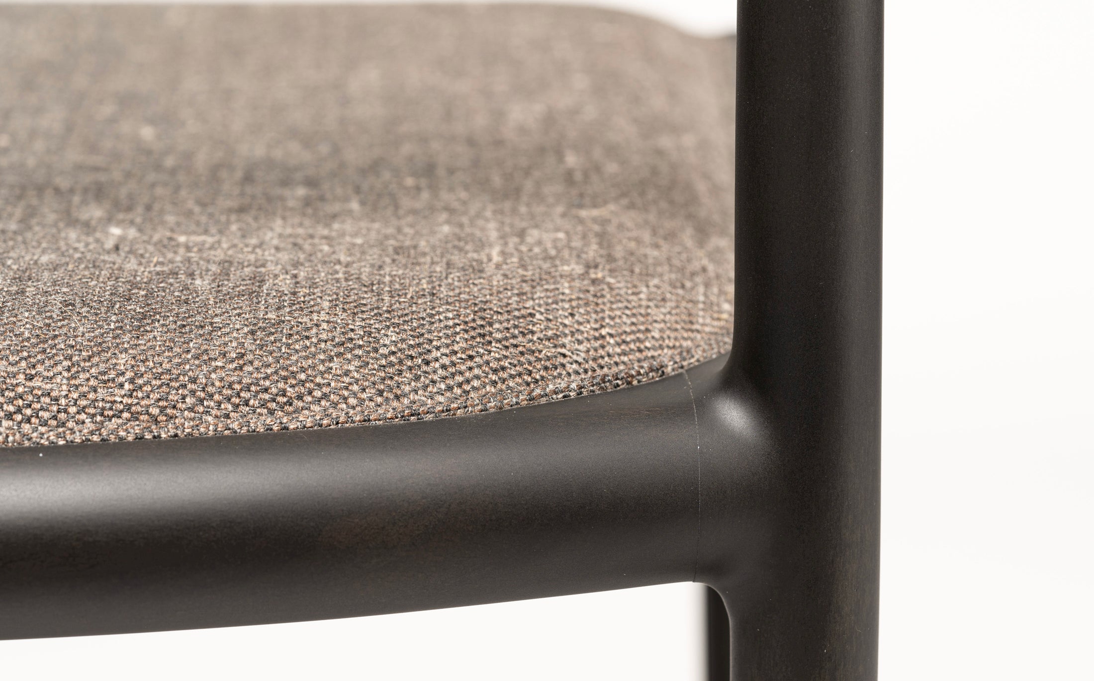 a chair on the vertical axis - sidechair - Charcoal grey