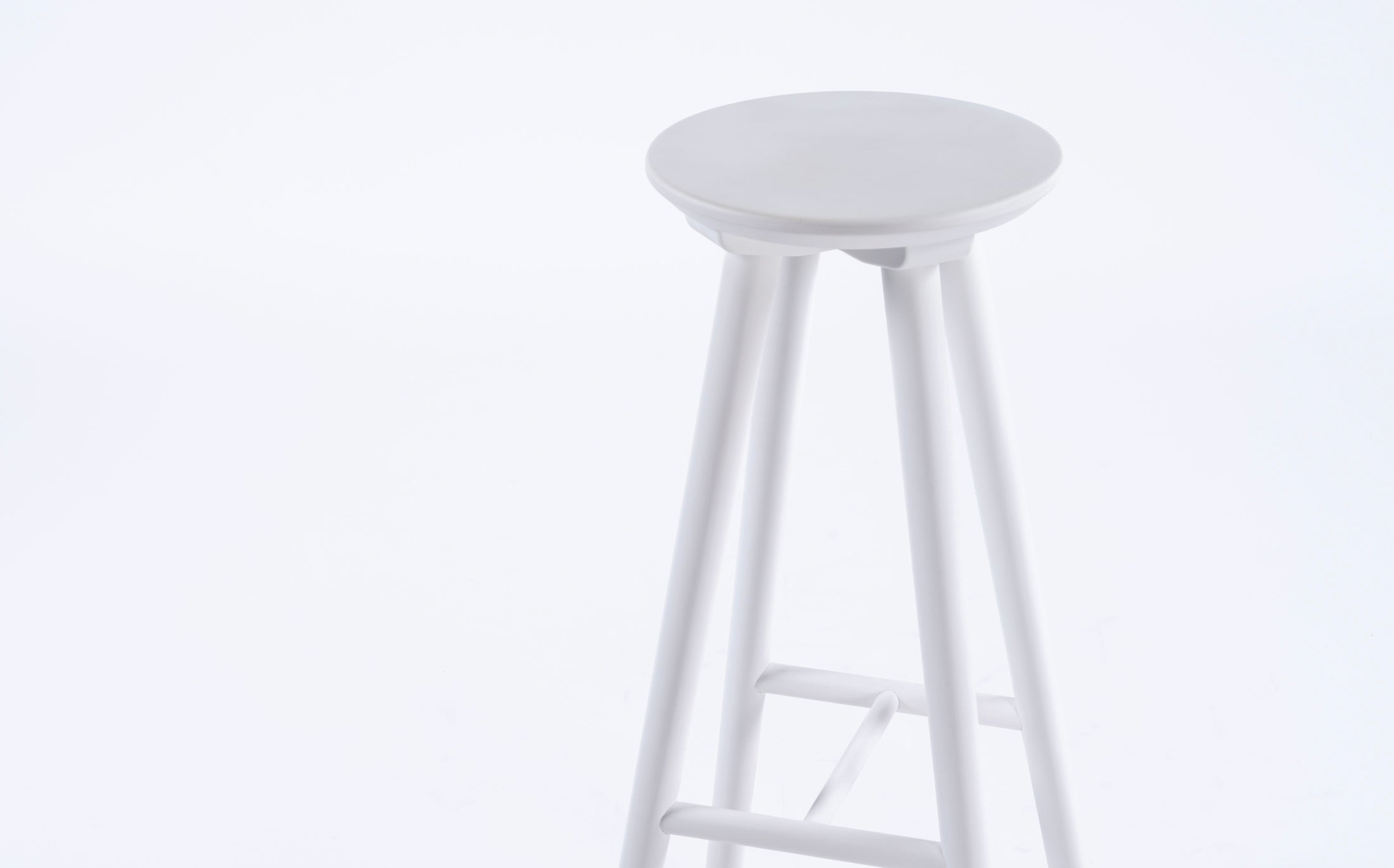 Dorf high stool -Beech White