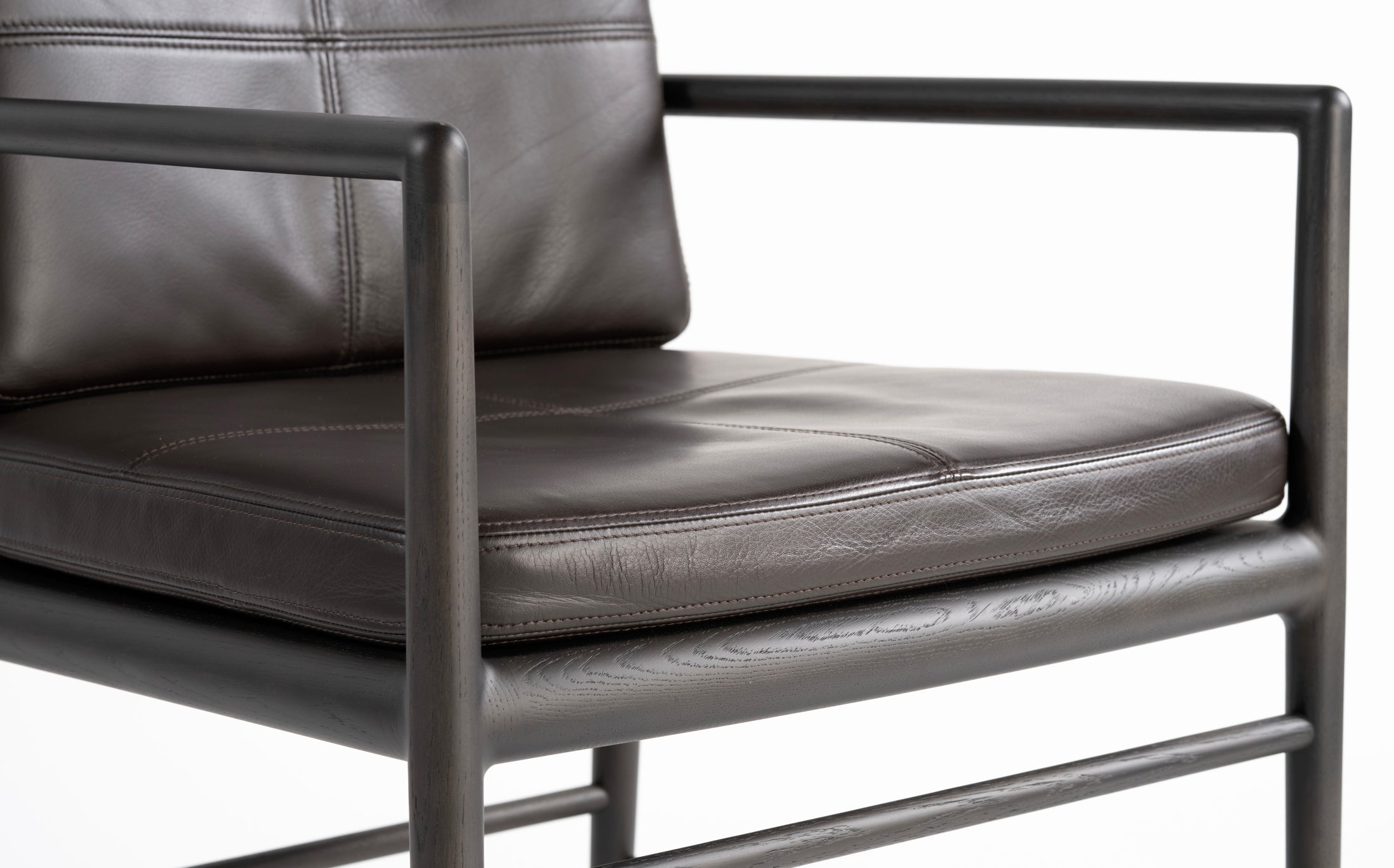 The sensitive comfortable armchair - Charcoal grey