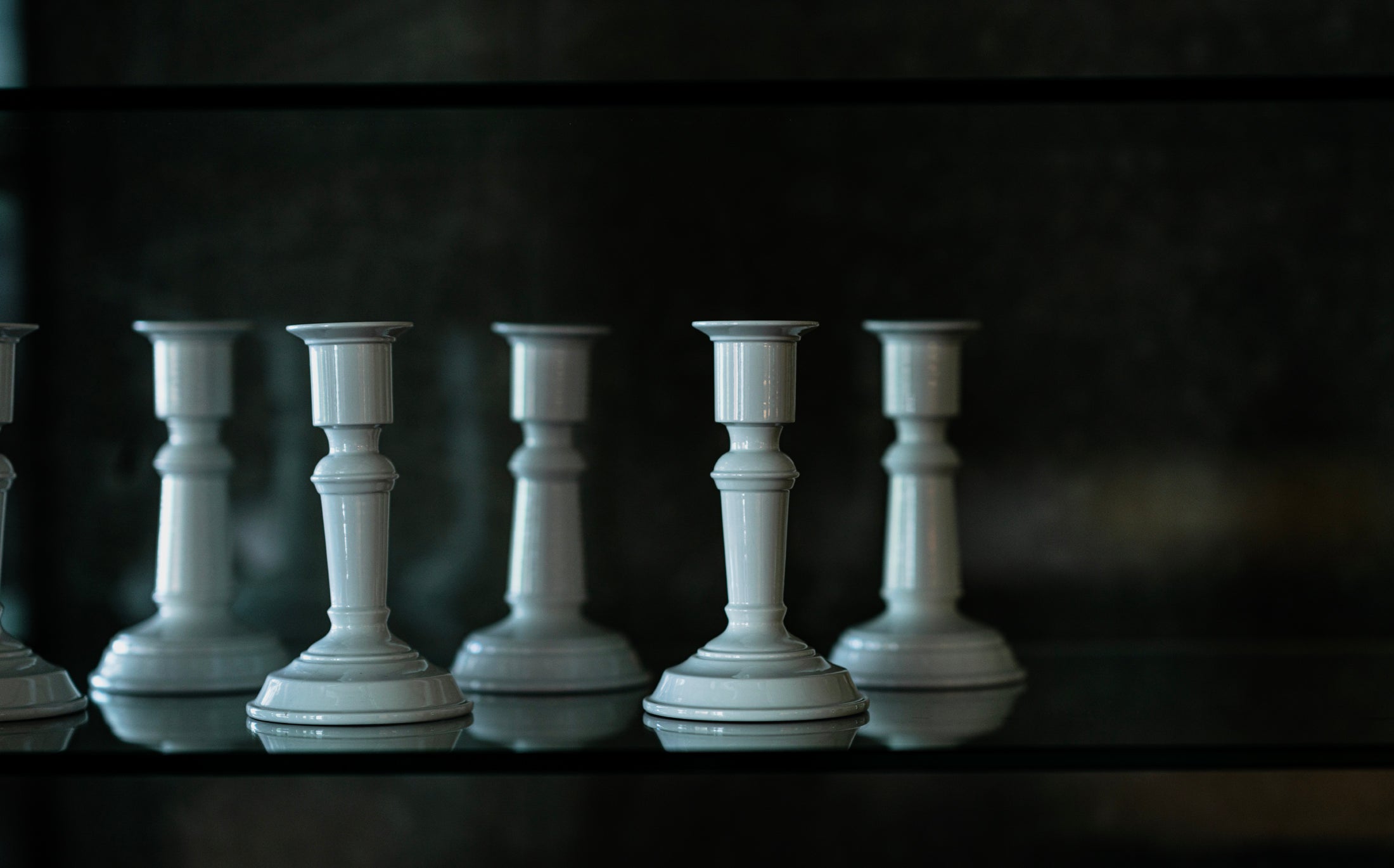 Tamaki - Porcelain White - Candle Stand
