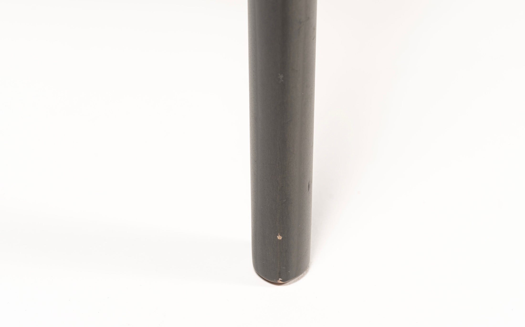 Twisted back - Charcoal grey