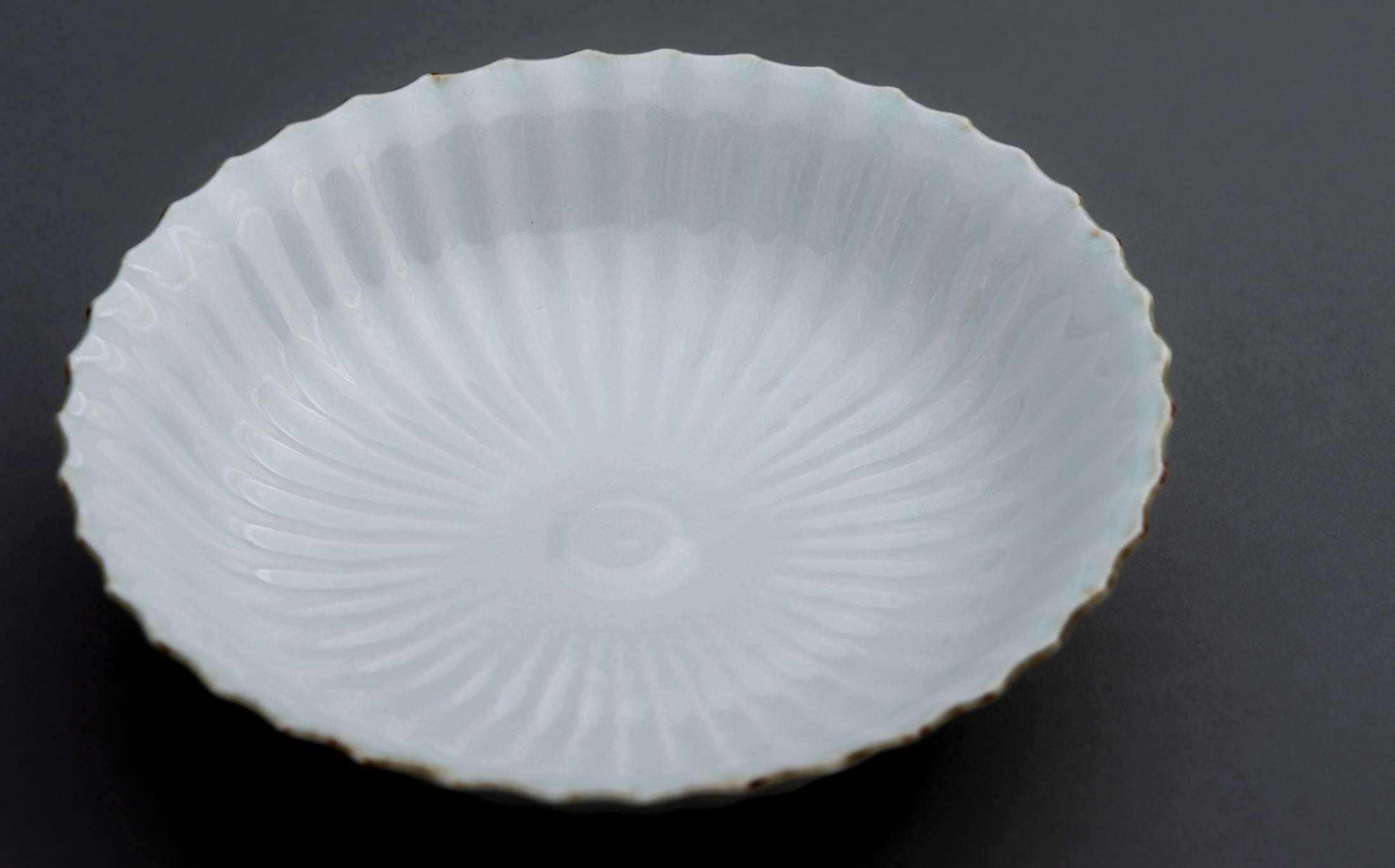 Katsutoshi Mizuno - Porcelain White - Shallow Bowl 034