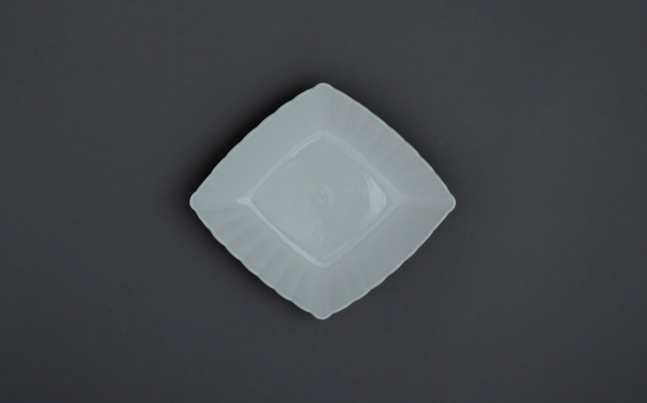 Katsutoshi Mizuno - Porcelain White - Plate 061