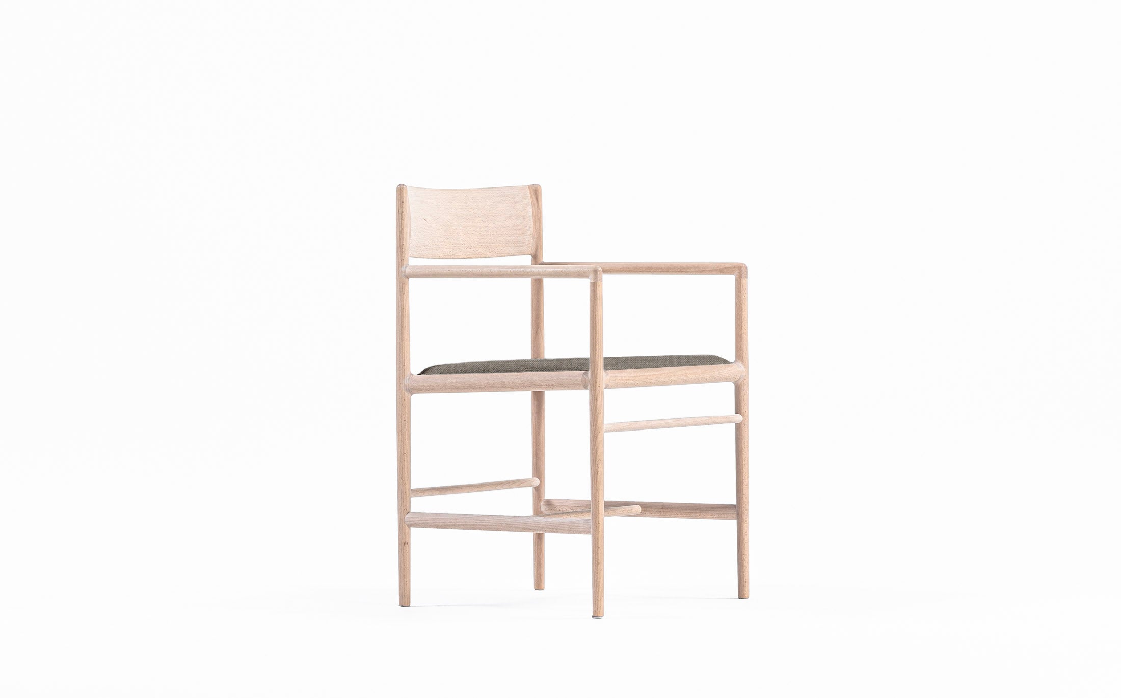 A chair on the vertical axis - armchair