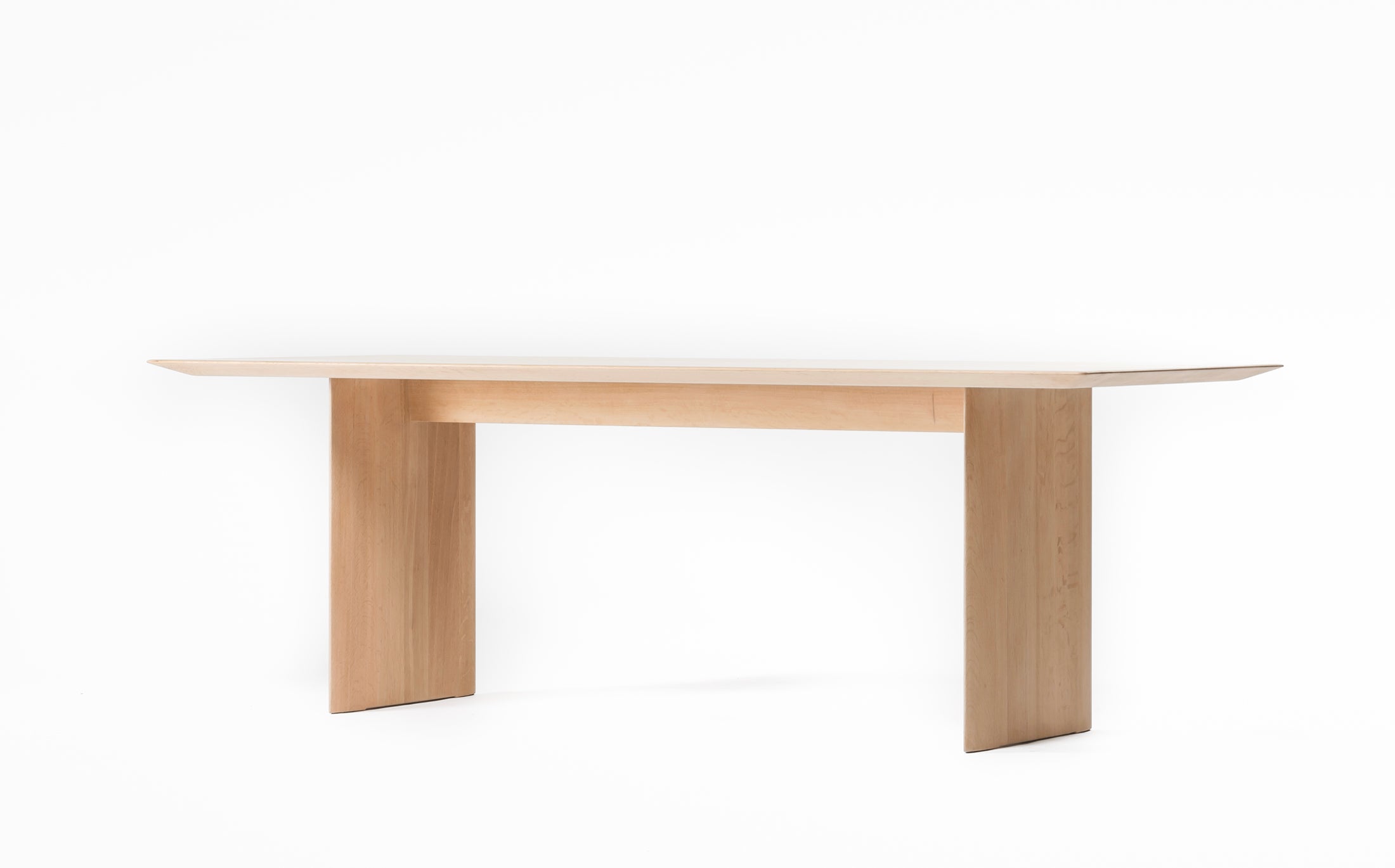 A table in the silent forest T-493 natural white