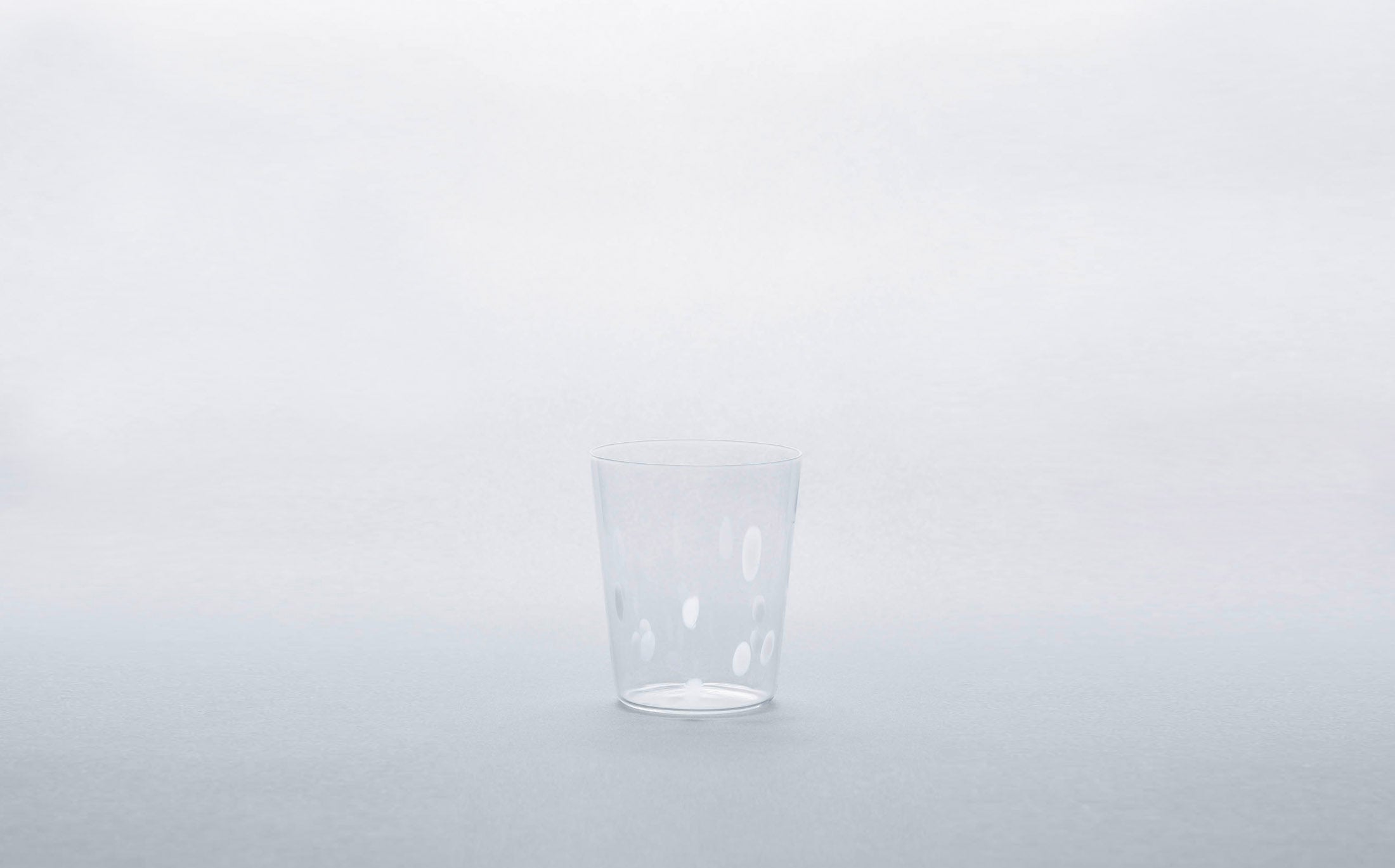 Dot - Glass White