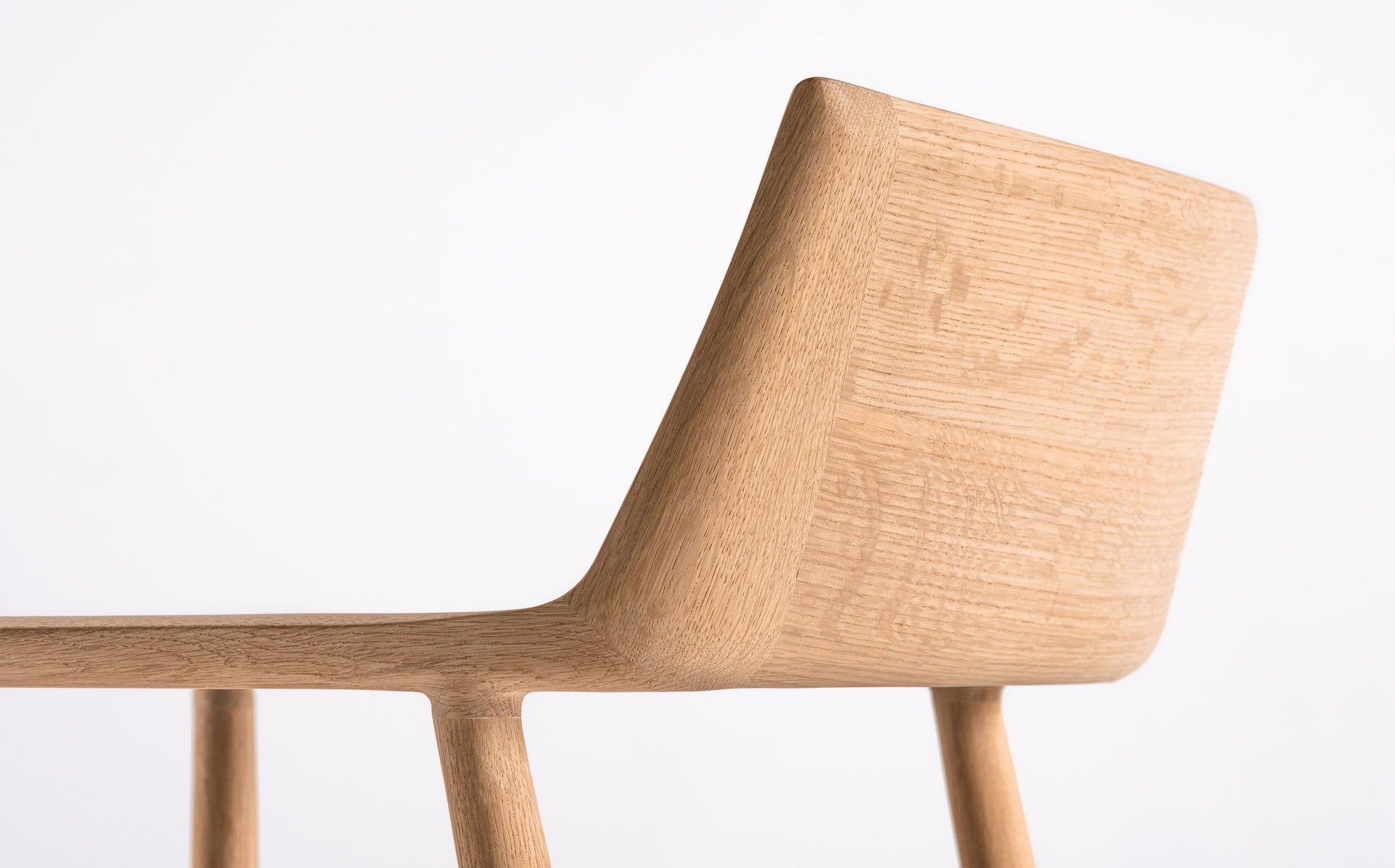 Falcon chair