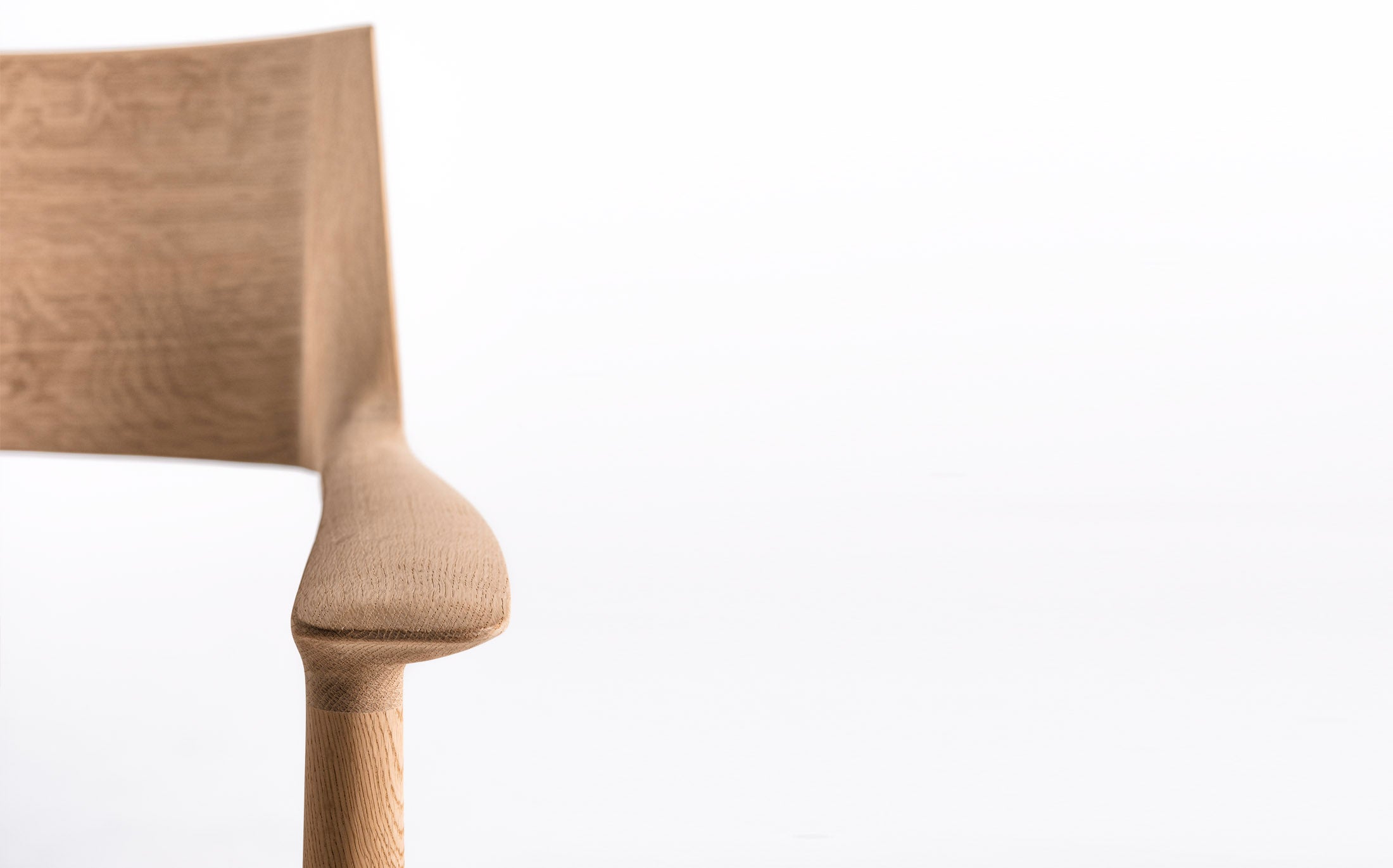 Falcon chair