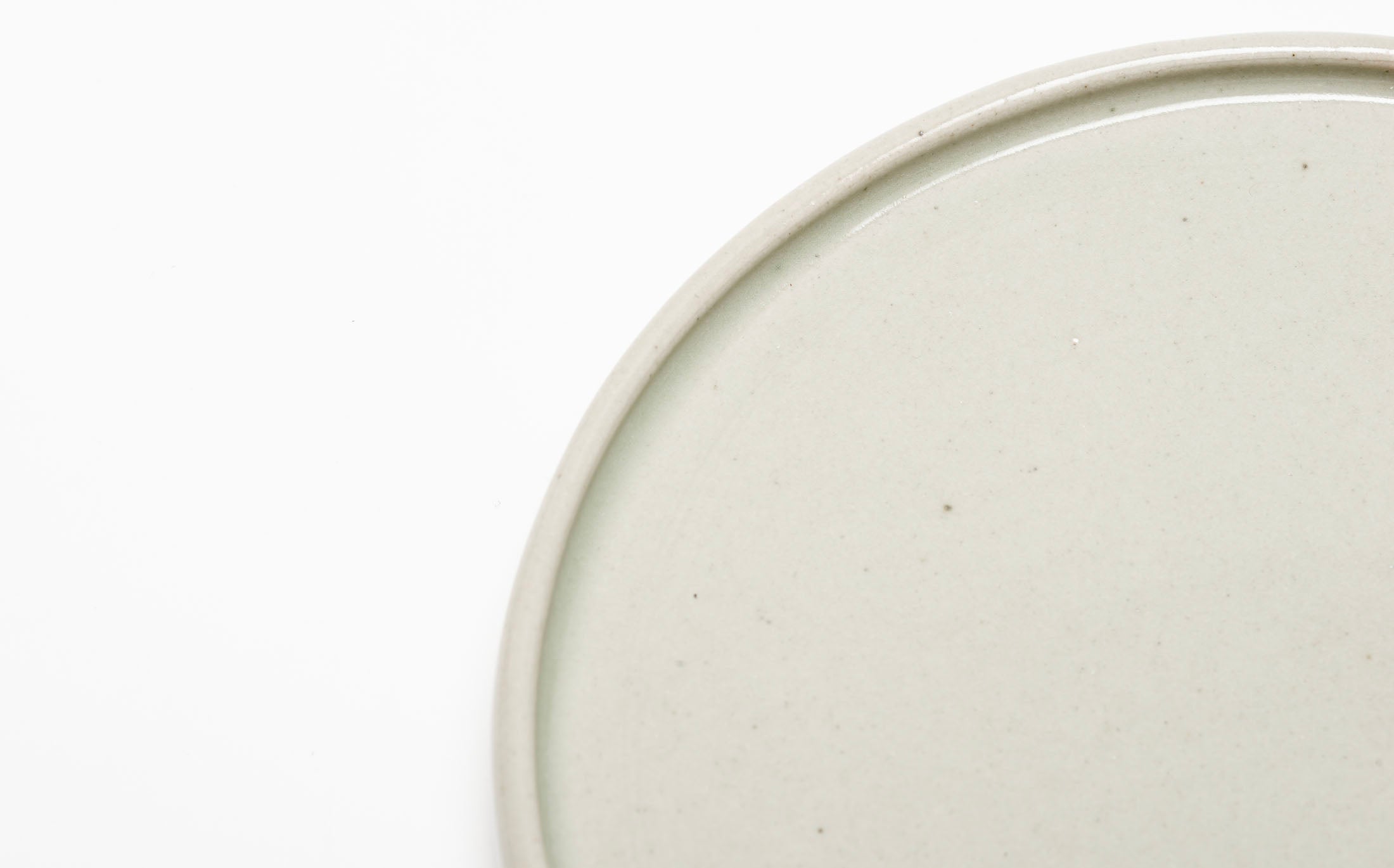 Hanamizuki - Ceramic Light Grey - Narrow Rim Plate