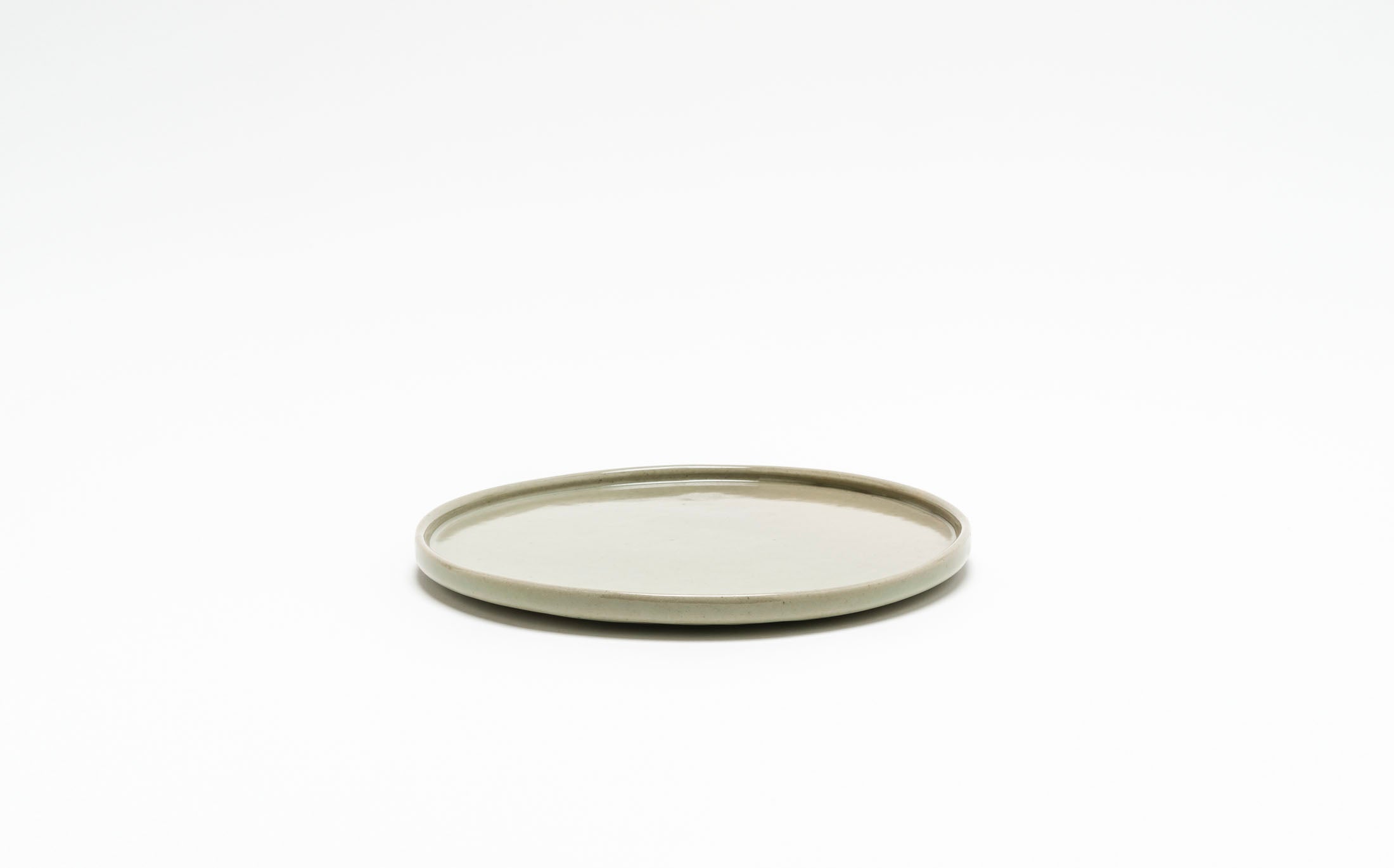Hanamizuki - Ceramic Light Grey - Narrow Rim Plate M