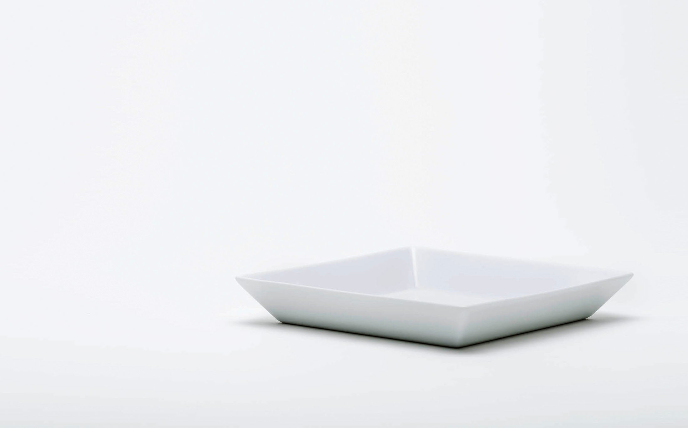 Hikari - Porcelain White - Square Plate