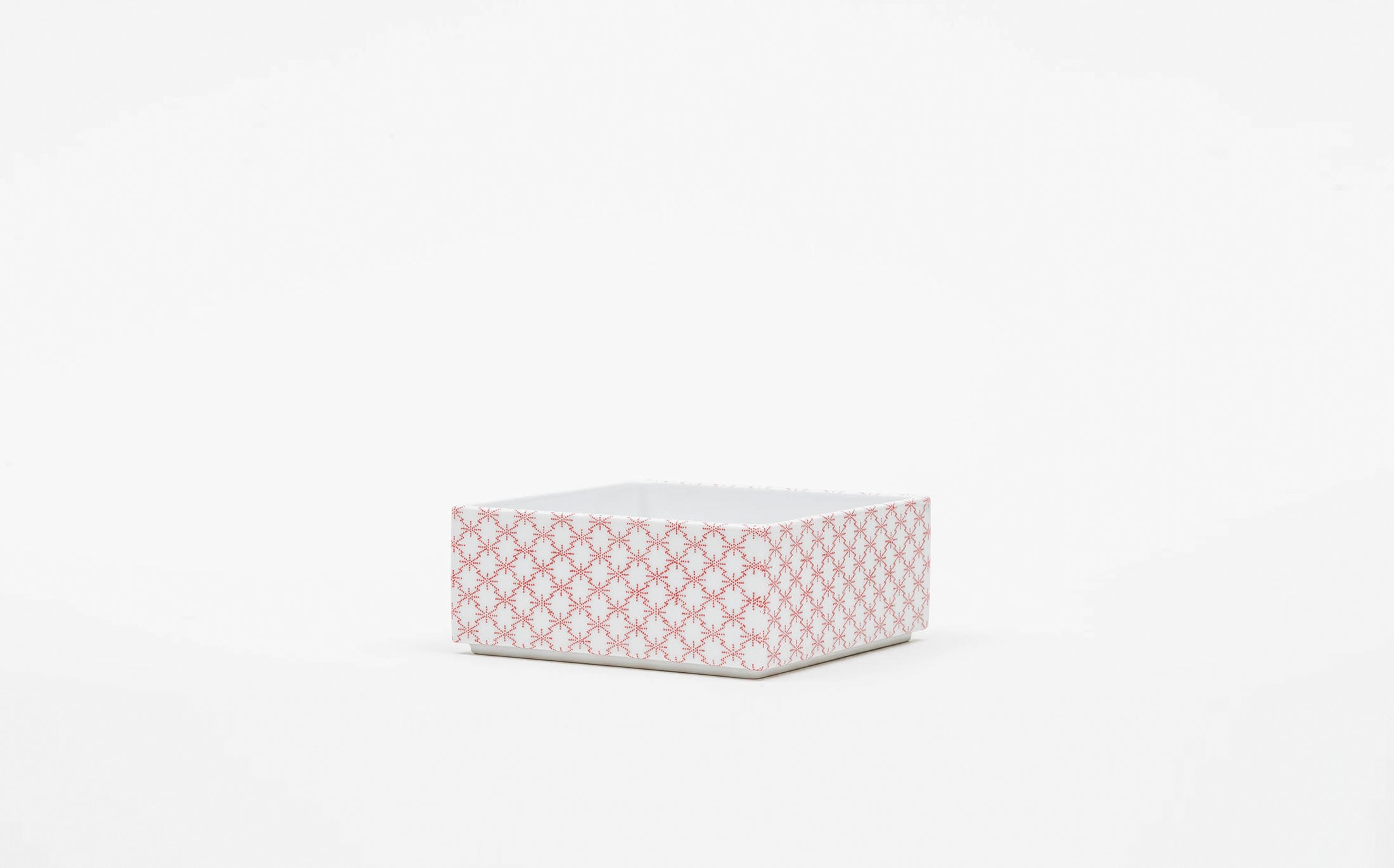 Ju-bako - Porcelain Tsunomatsukawabishi Red M #Size_square m