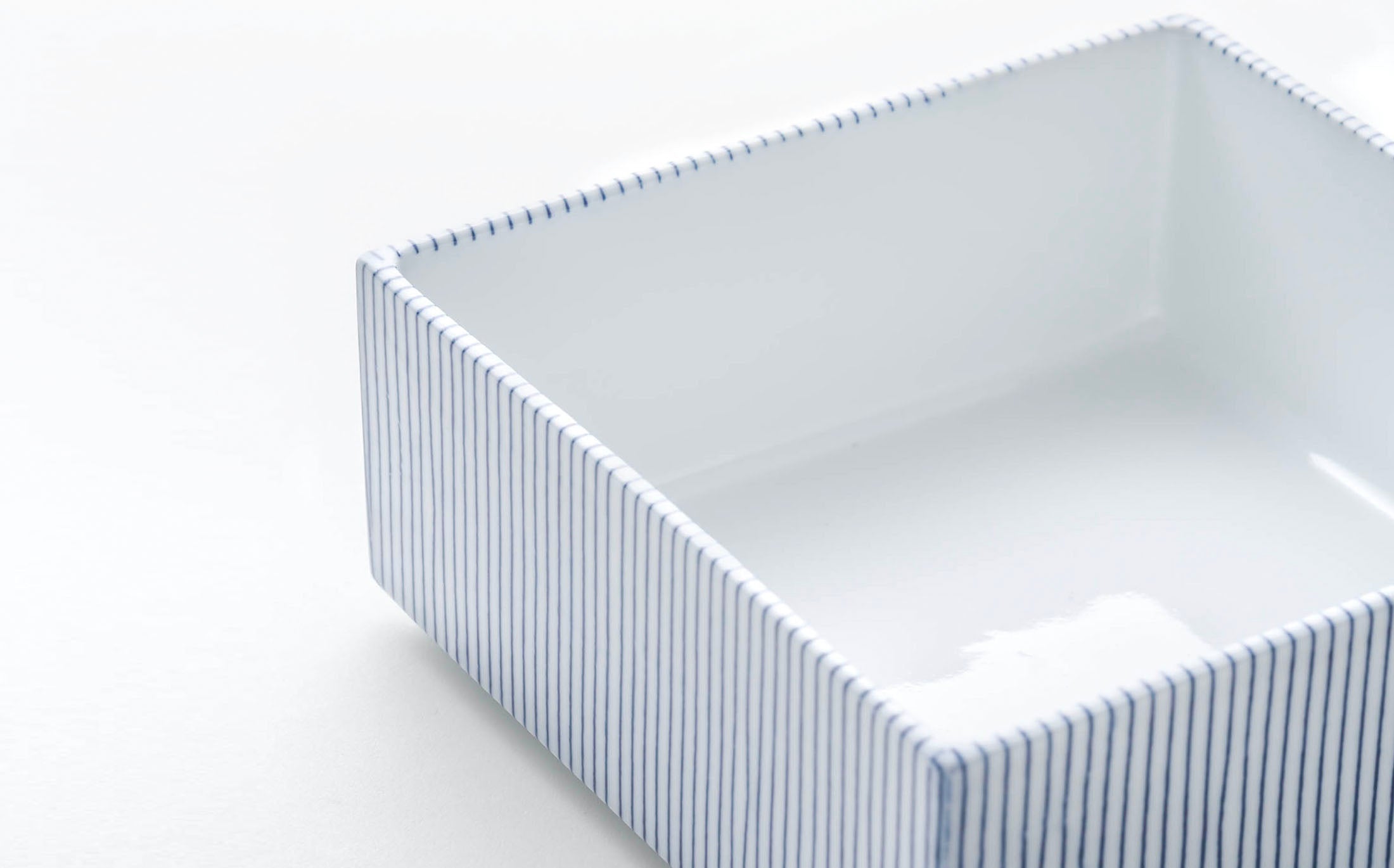 Ju-bako - Porcelain Stripe Blue M #Size_square m