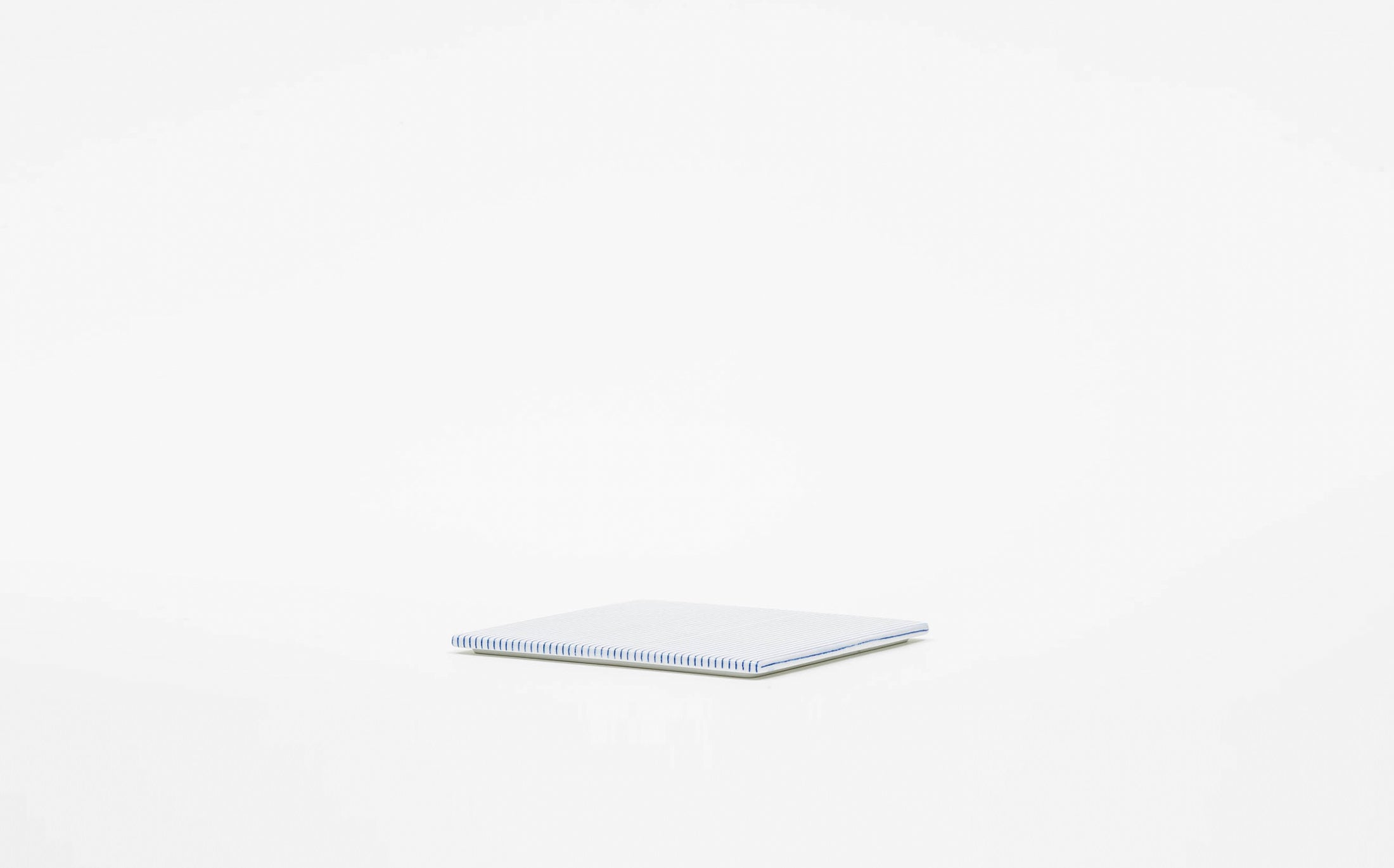 Ju-bako - Porcelain Stripe Blue M #Size_square m