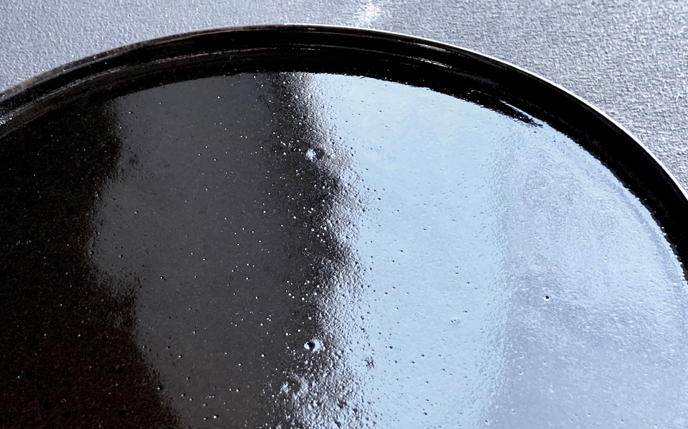 Kafka - Ceramic Black - Round Plate