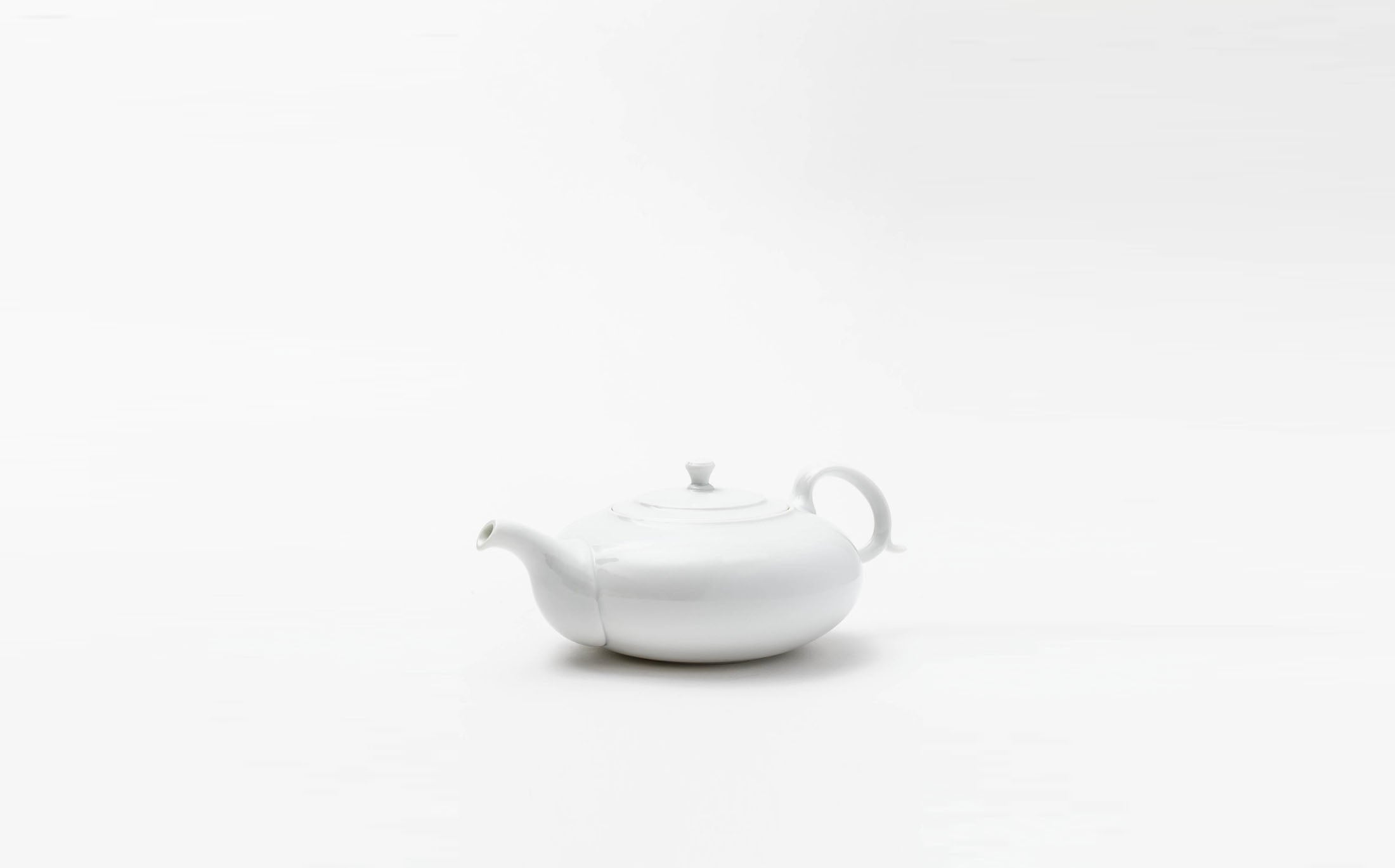 Kaoru - Porcelain White - Green Tea Pot