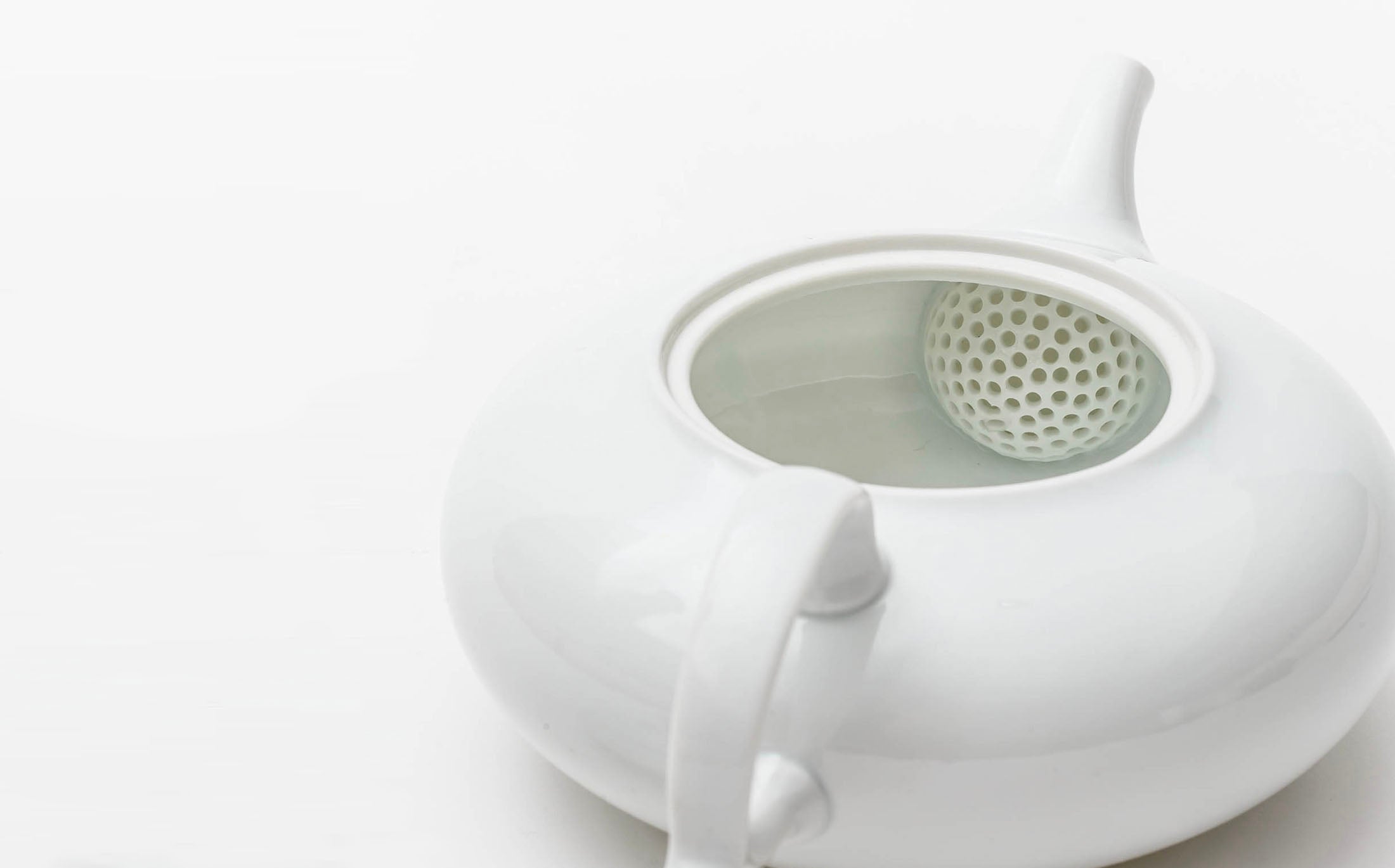 Kaoru - Porcelain White - Green Tea Pot