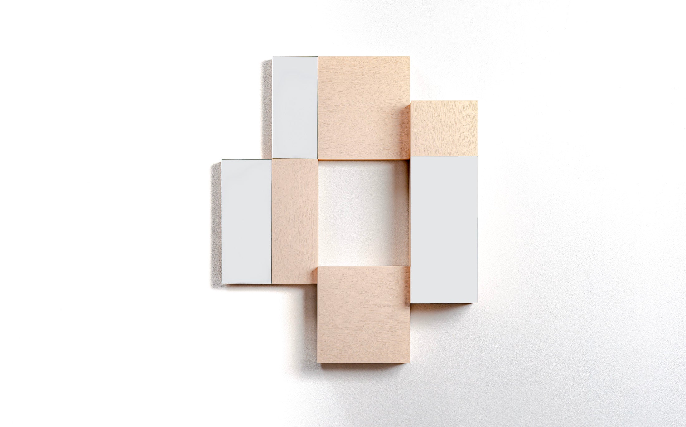 OBJEWELRY WALL 001