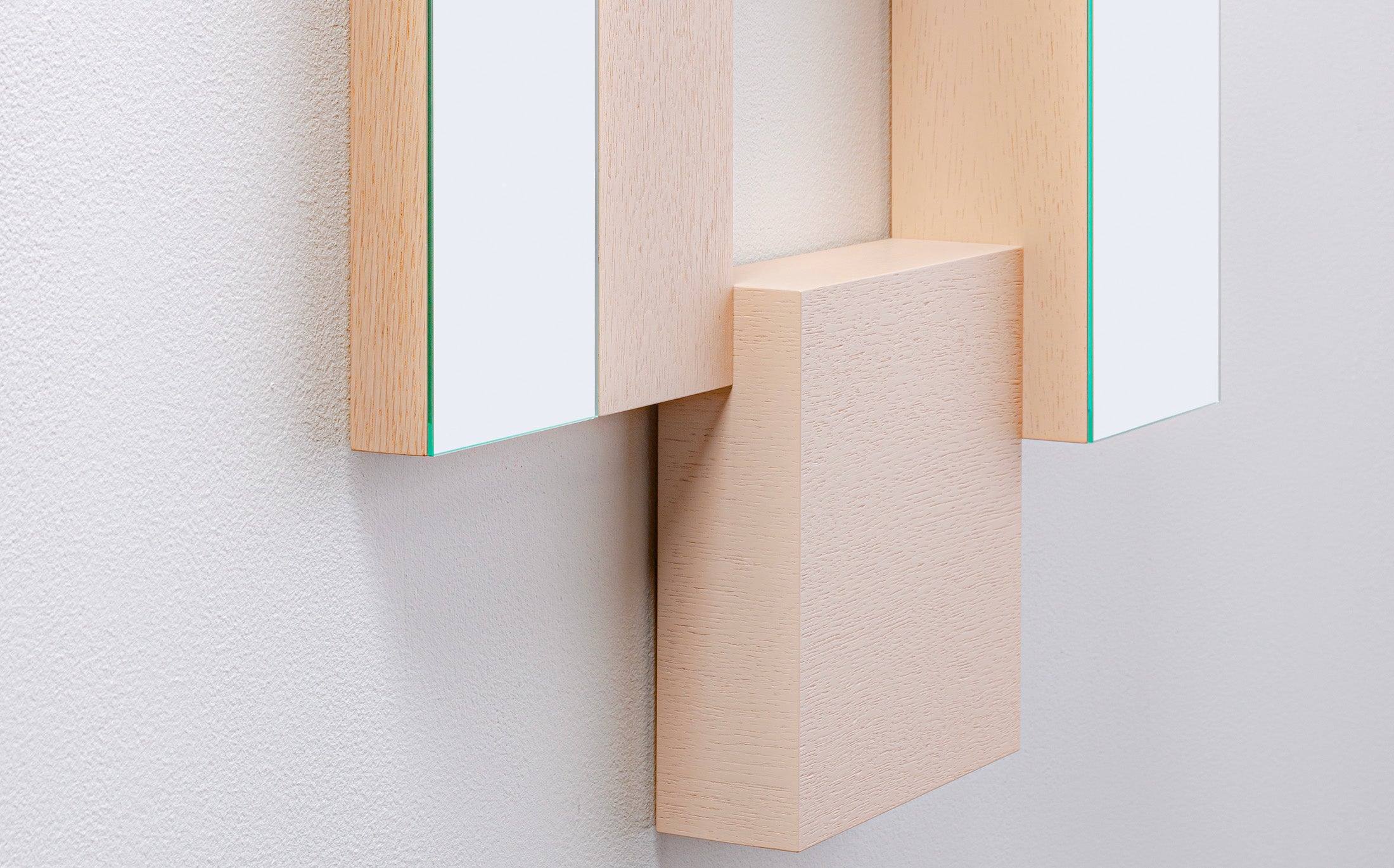 OBJEWELRY WALL 001