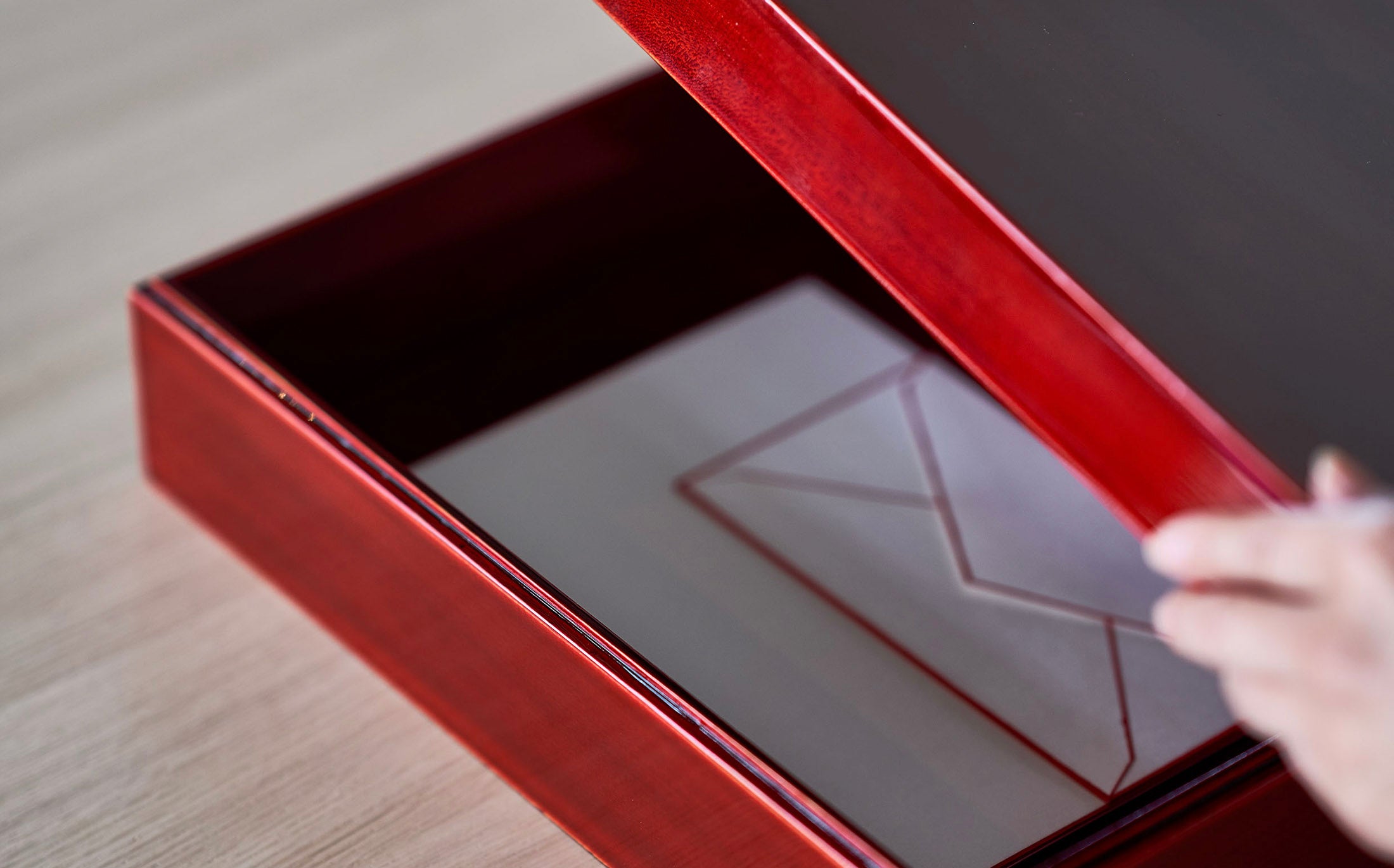 Omae - Red Shunkei - Letter Case