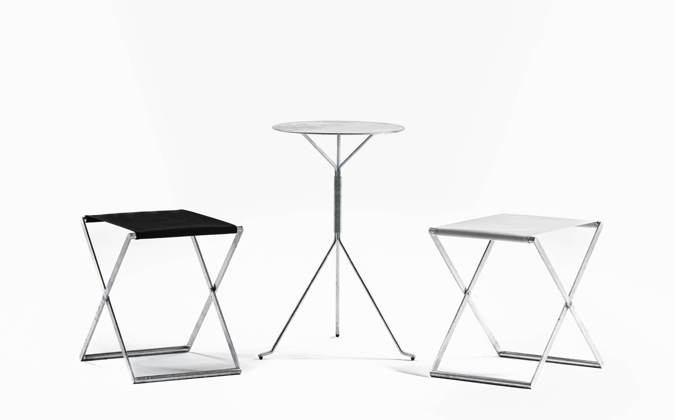 serpentine table - steel