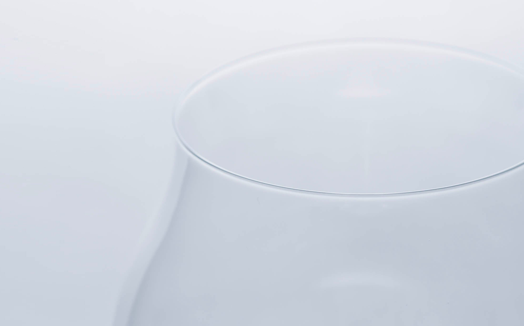 Raisin - Glass "cabernet"