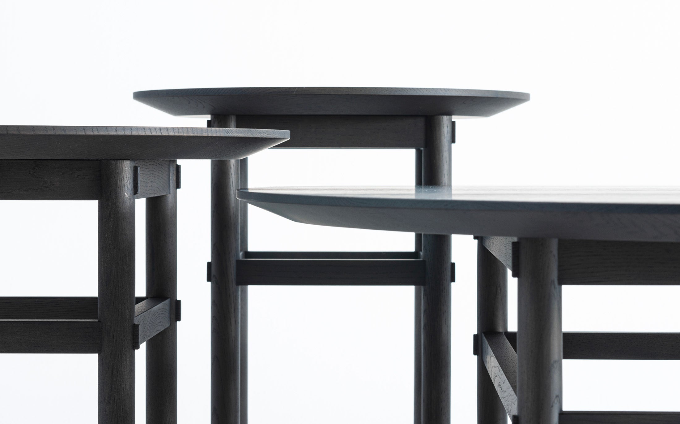Shrine low table - circle