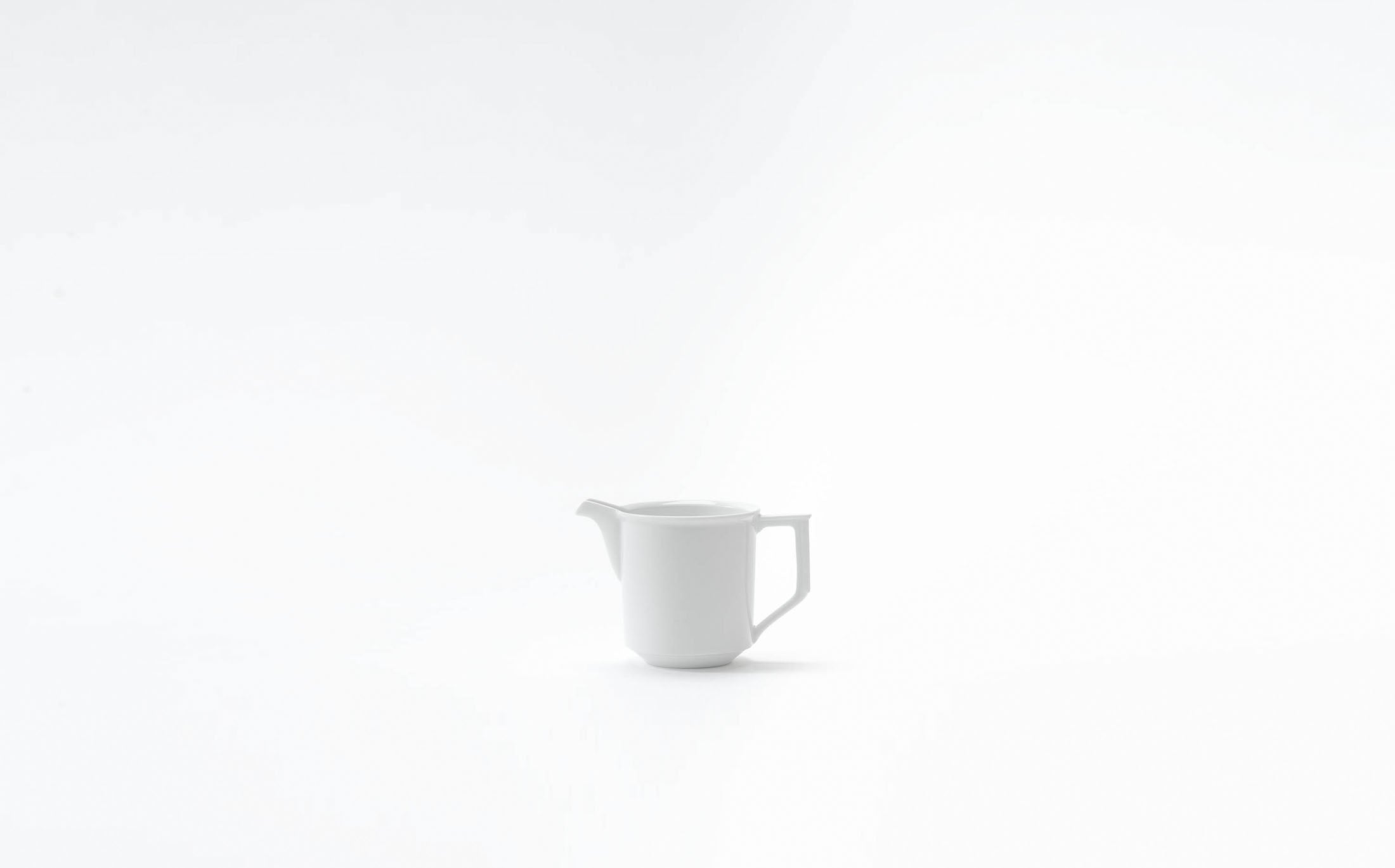 Tamaki - Porcelain White - Creamer