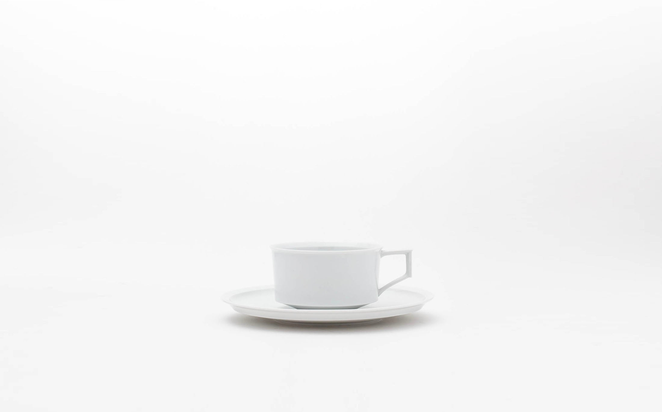 Tamaki - Porcelain White - Tea Cup and Saucer