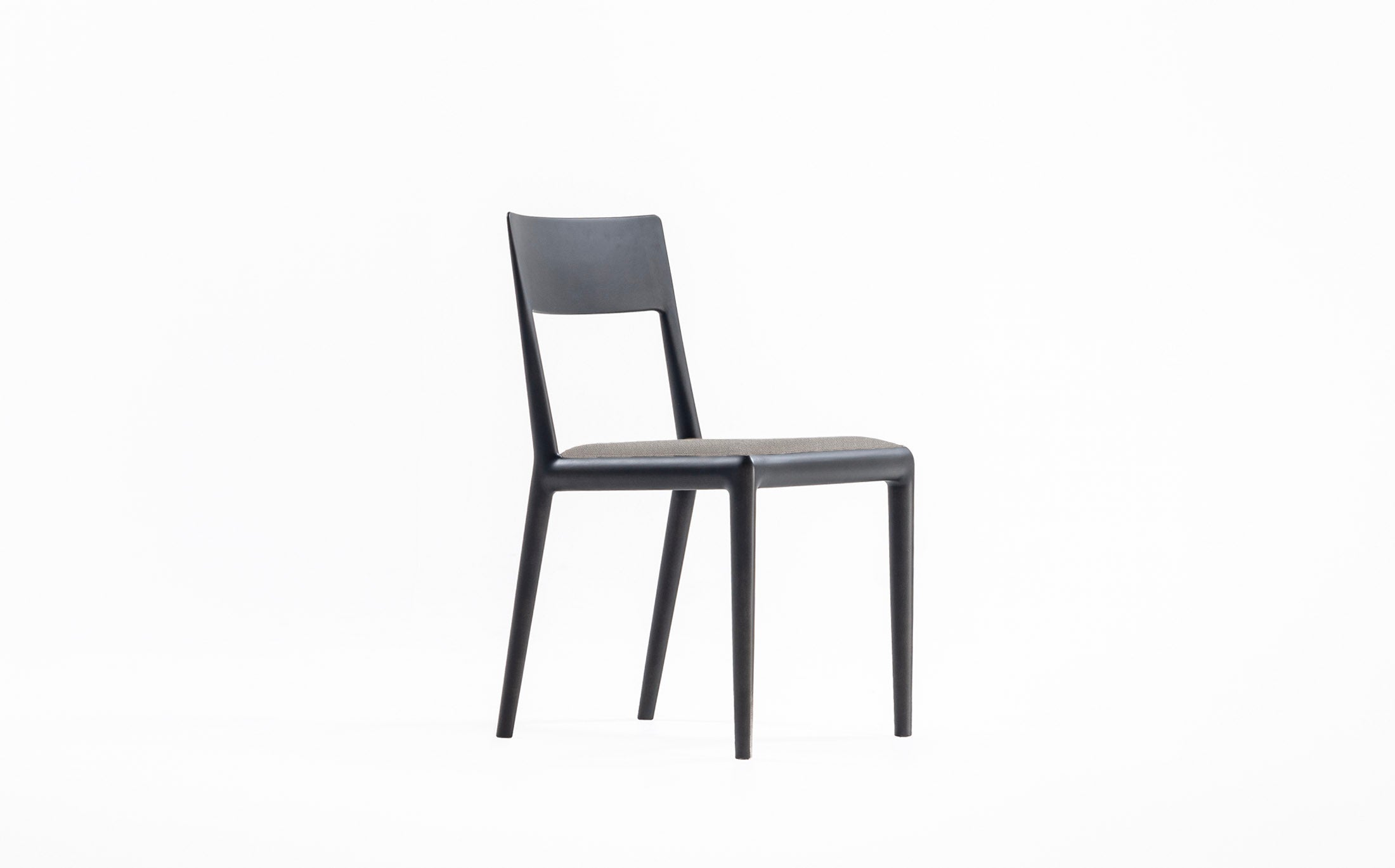 The curving chair