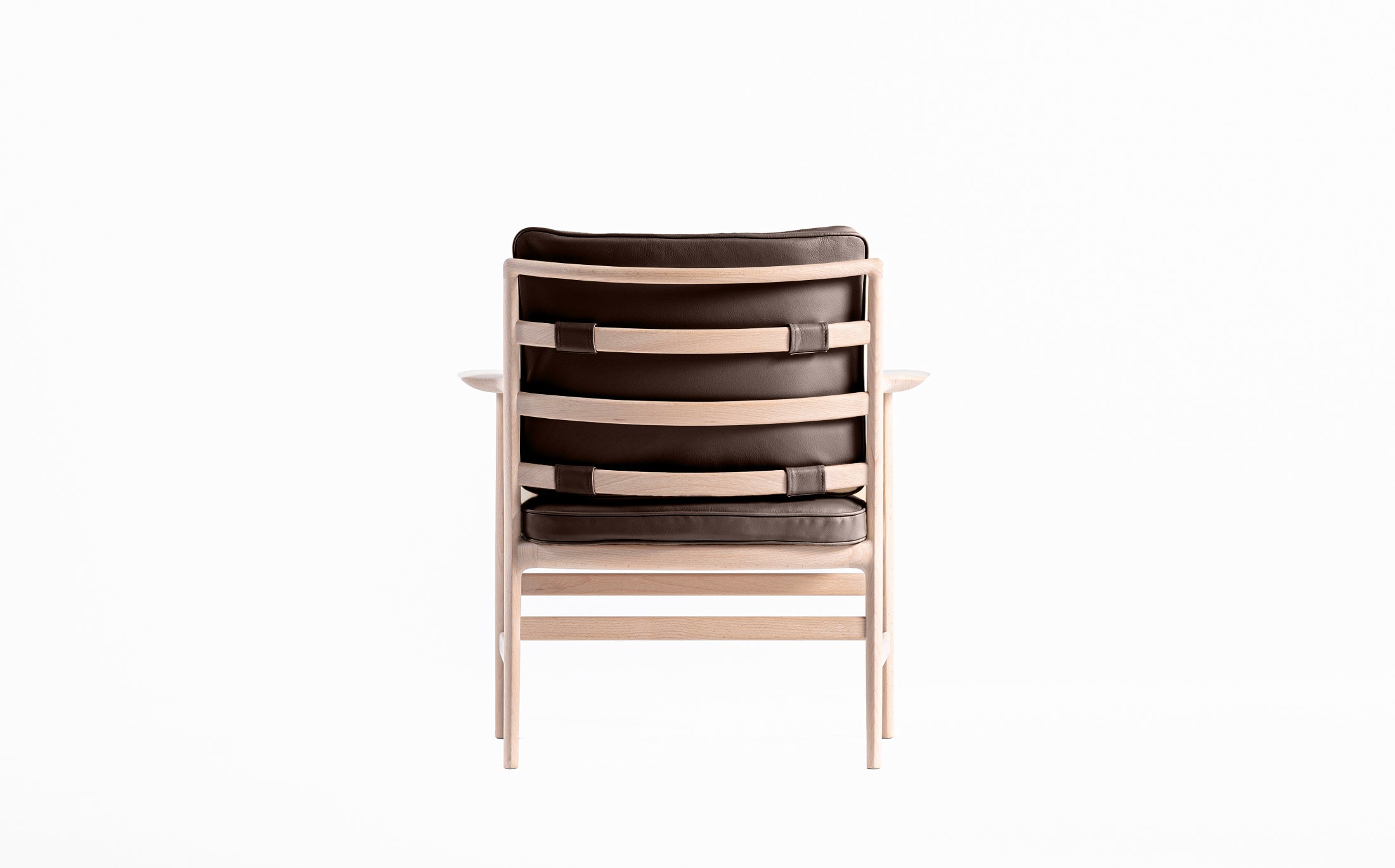 The sensual ladder back lounge arm