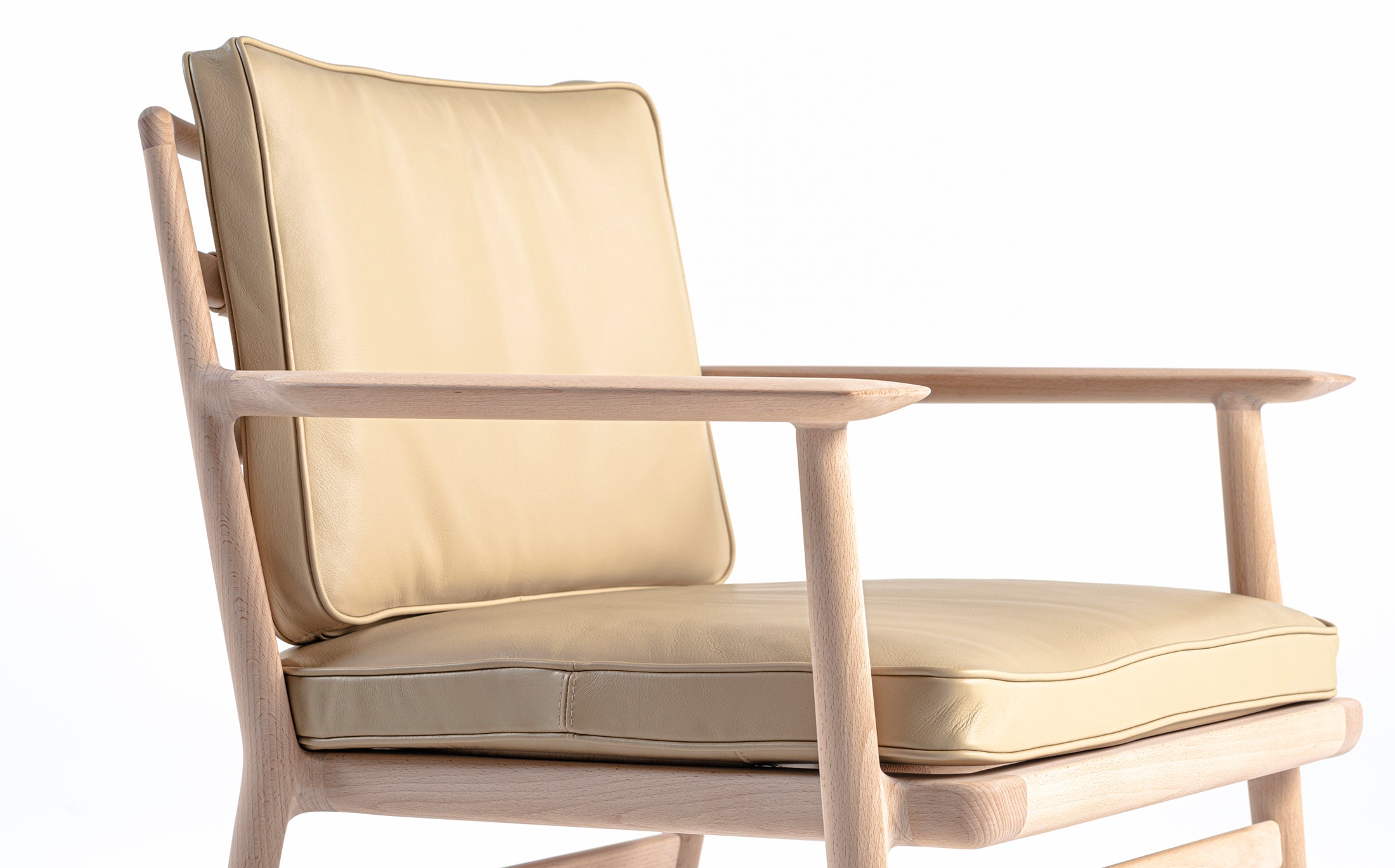 The sensual ladder back lounge arm