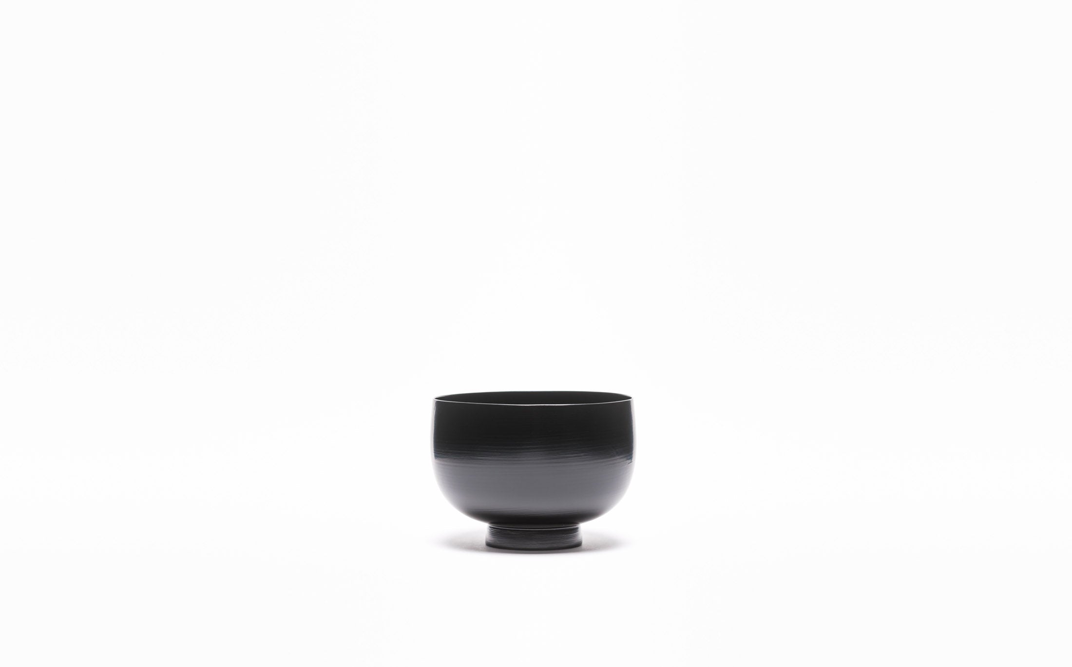 Tsubaki - Japanese Lacquer Brush Mark Black - Bowl "Maru"