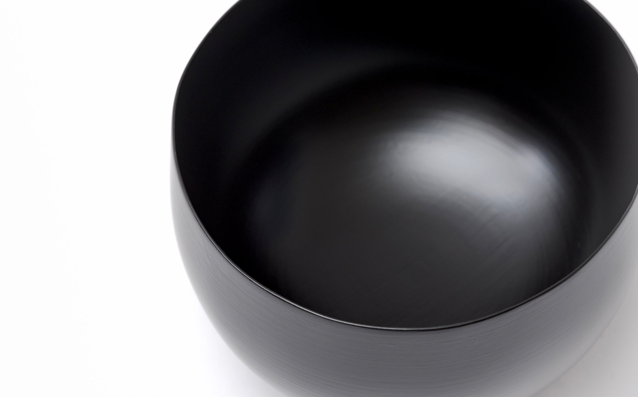 Tsubaki - Japanese Lacquer Brush Mark Black - Bowl "Maru"