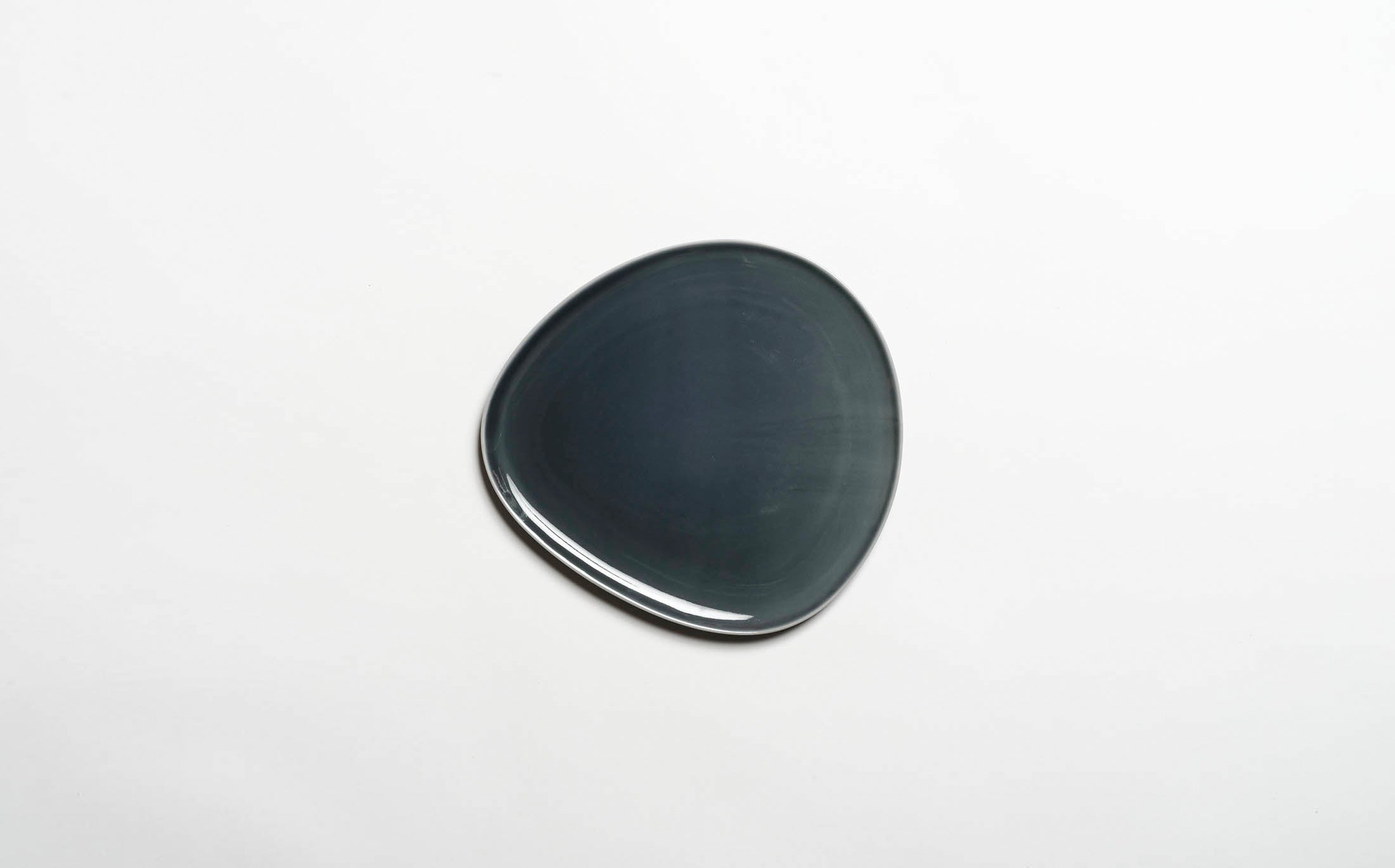 Vent Blanc - Porcelain Dark Grey - Plate Small