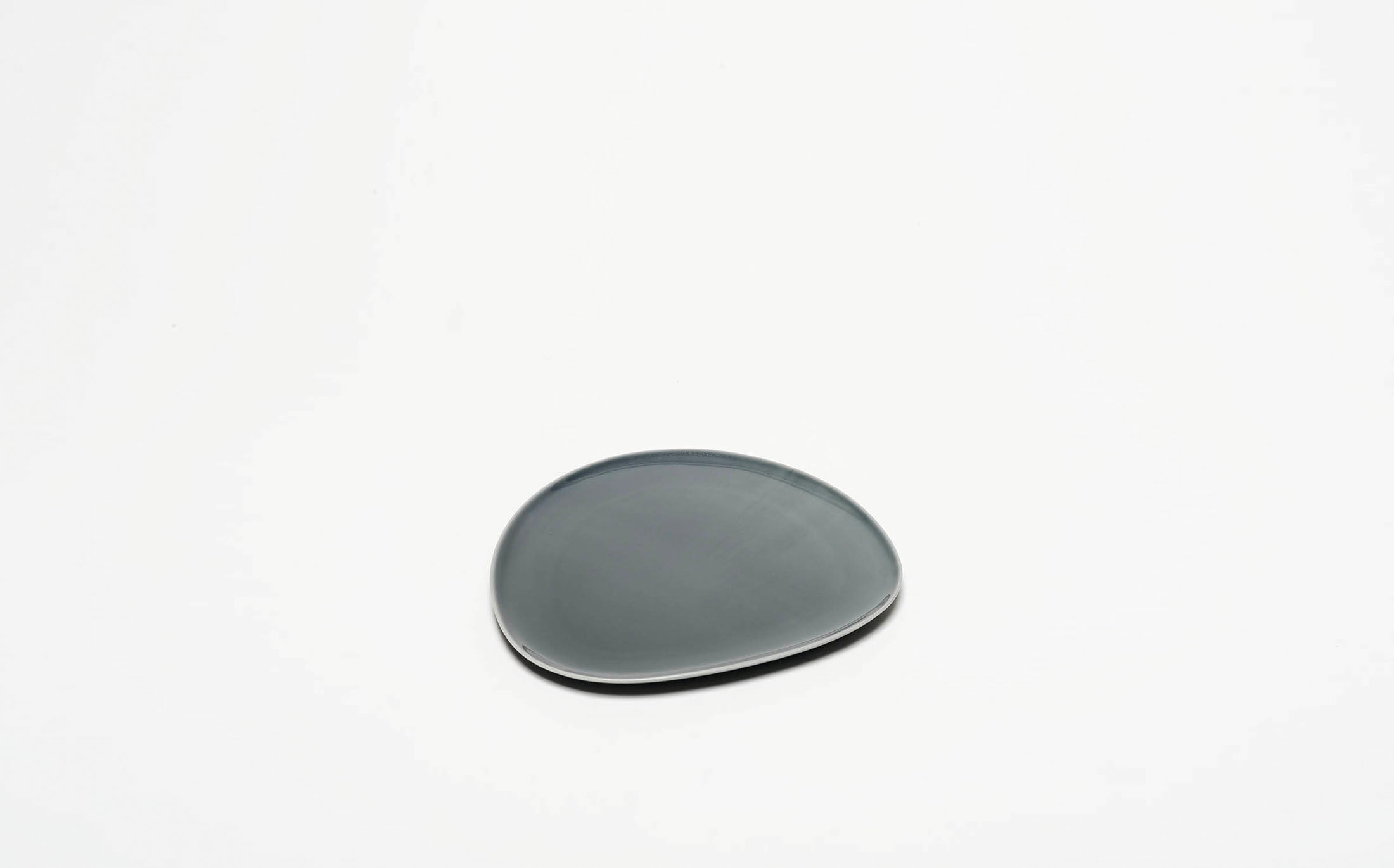 Vent Blanc - Porcelain Dark Grey - Plate Small