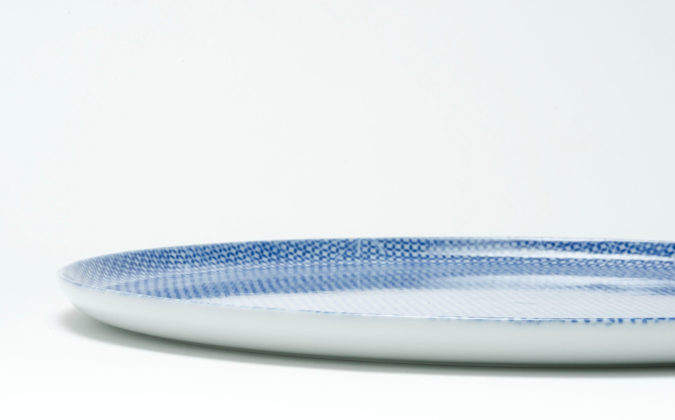 Yamabuki - Porcelain Gokushippo Blue - Oval Plate