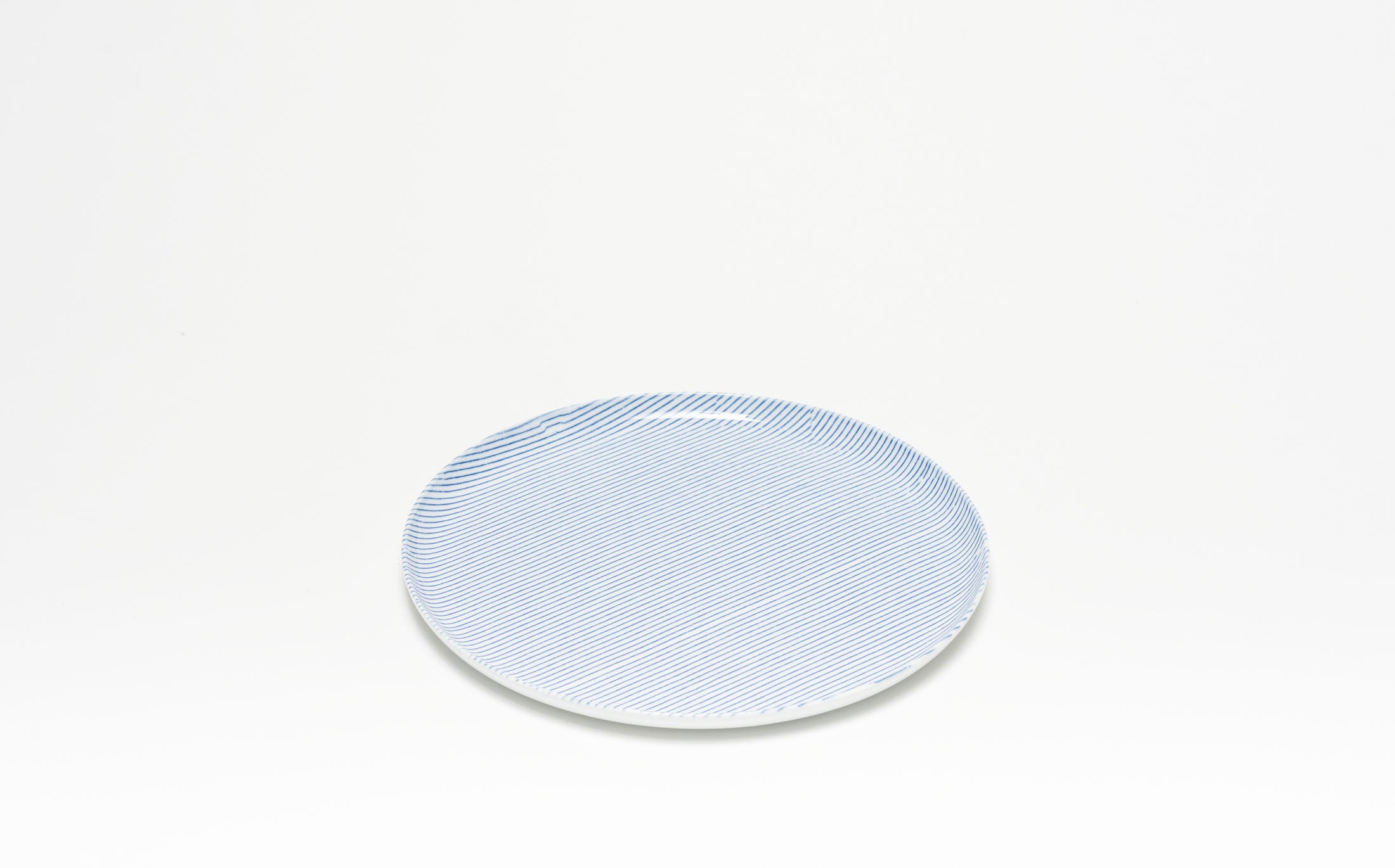 Yamabuki - Porcelain Stripe Blue - Round Plate