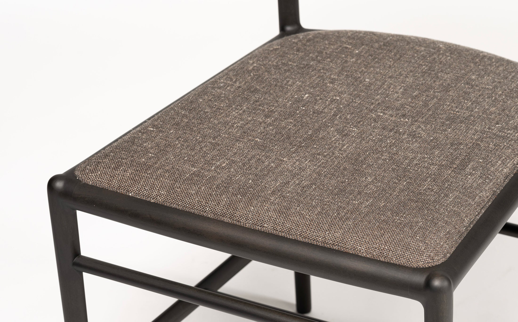 a chair on the vertical axis - sidechair - Charcoal grey