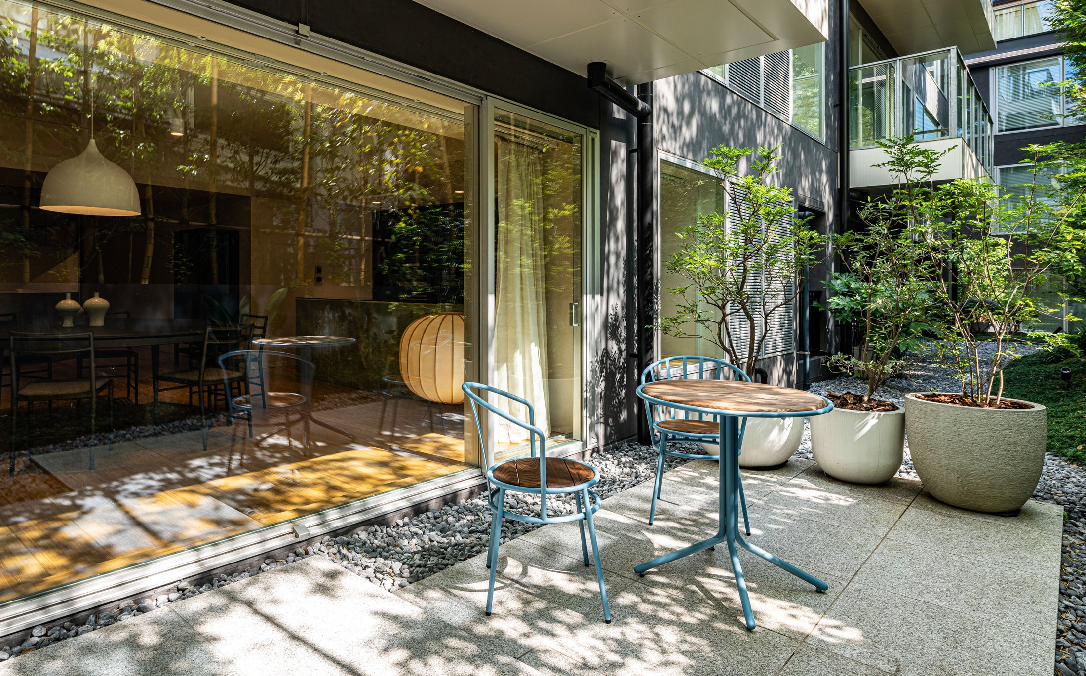 BY DESIGNERS/ARCHITECTS