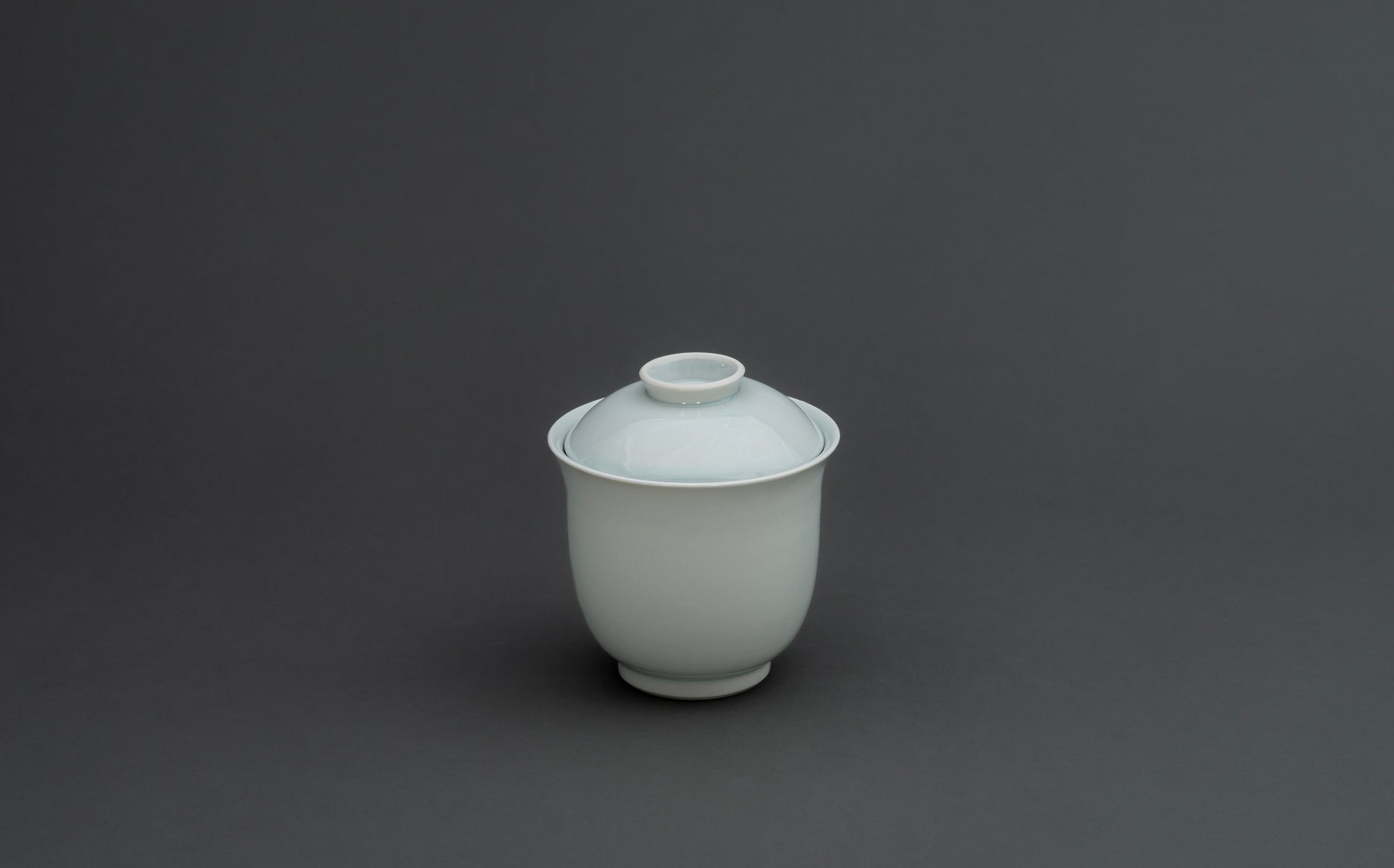 Katsutoshi Mizuno - Porcelain White - Bowl with Lid 068