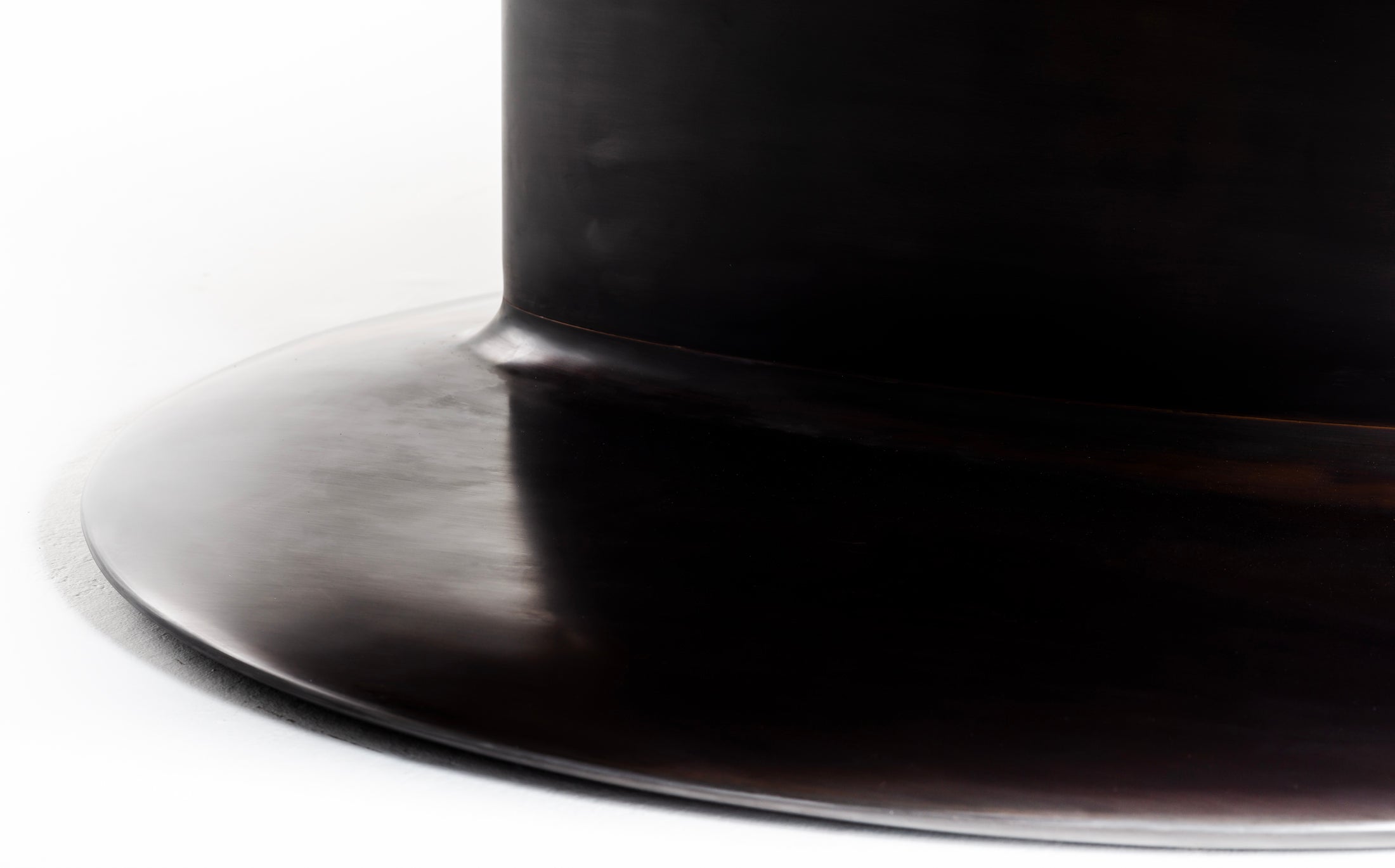 Elliptical cylinder casting bronze table T-716 - Tannin black