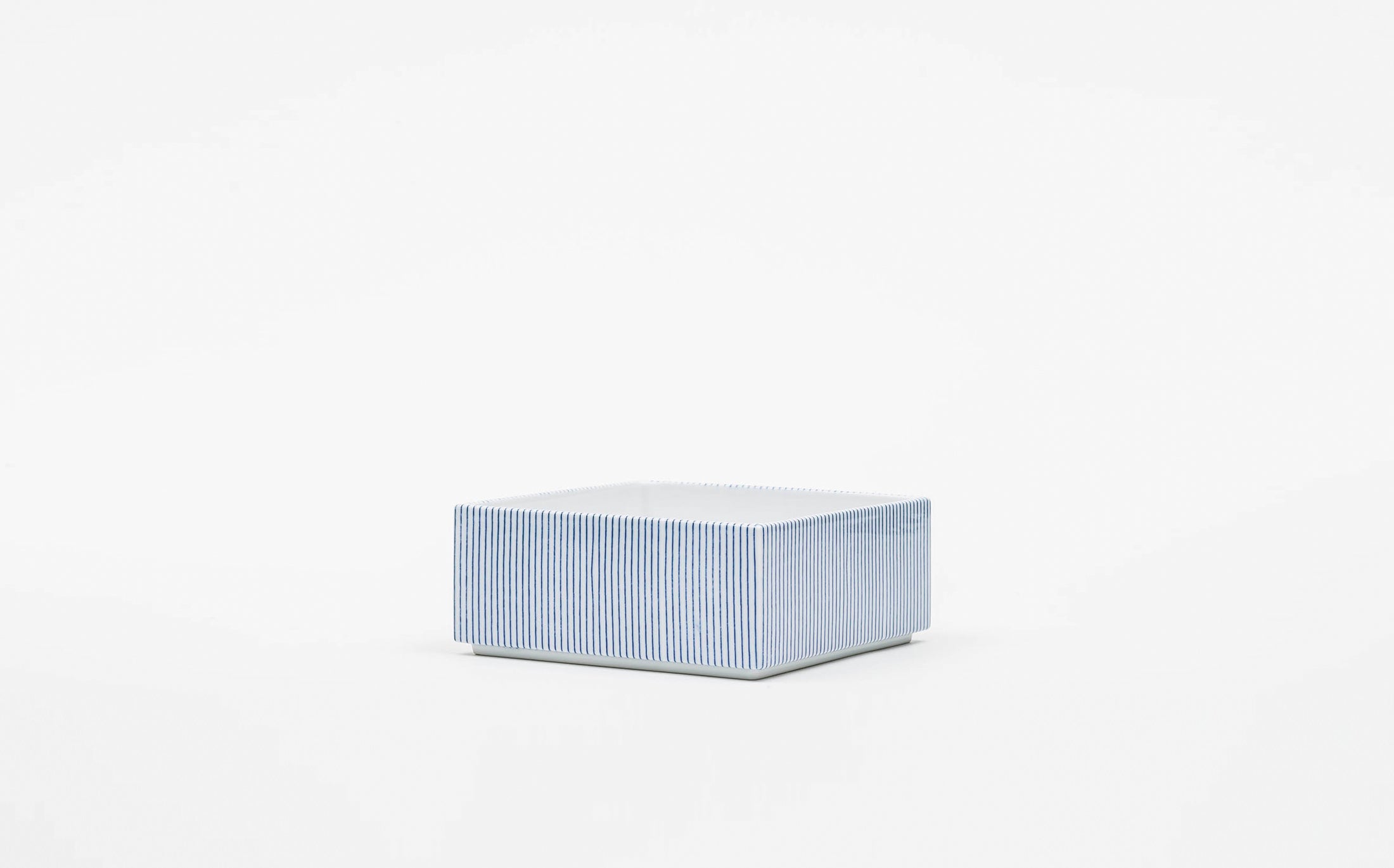 Ju-bako - Porcelain Stripe Blue M #Size_square m
