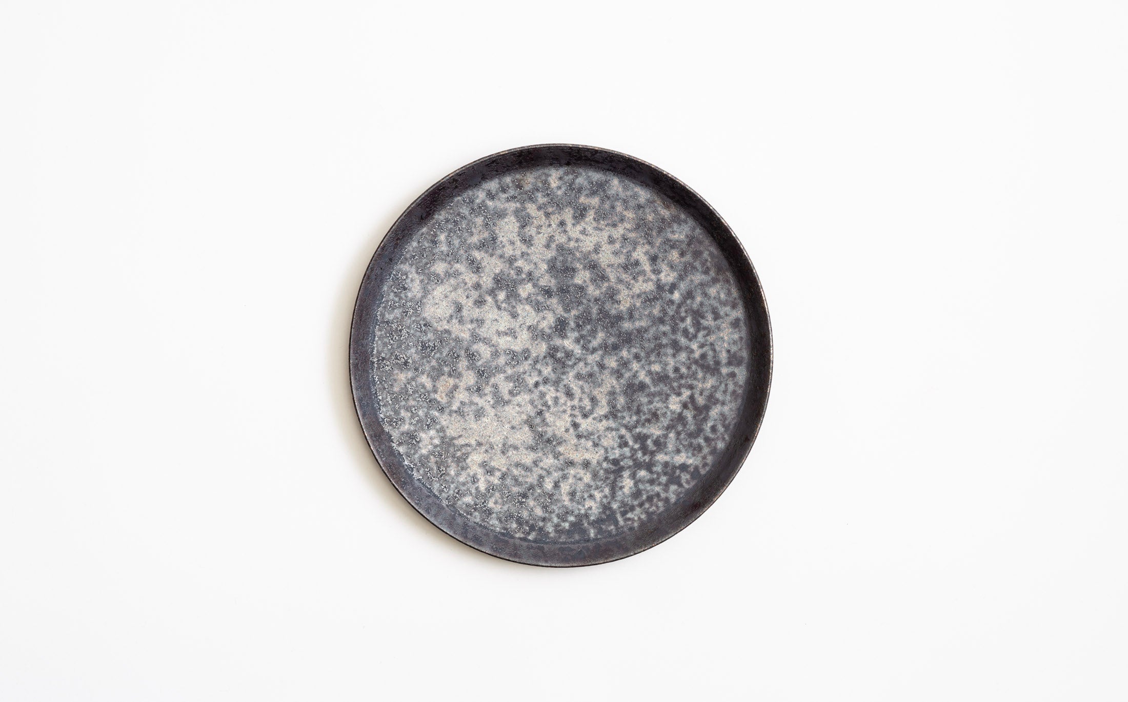 Kanzan - Ceramic Grey Luster - Round Plate M