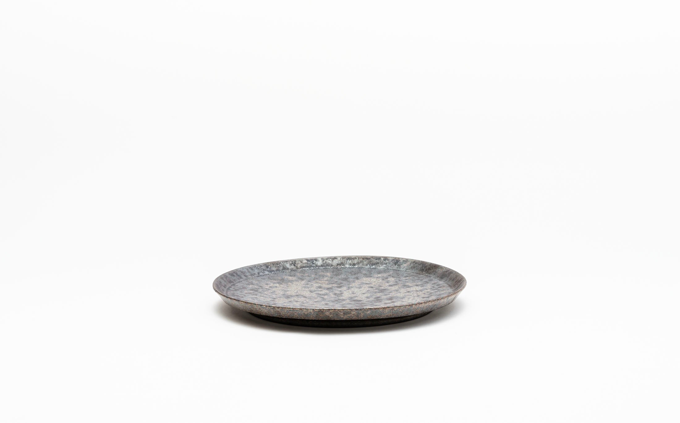 Kanzan - Ceramic Grey Luster - Round Plate M