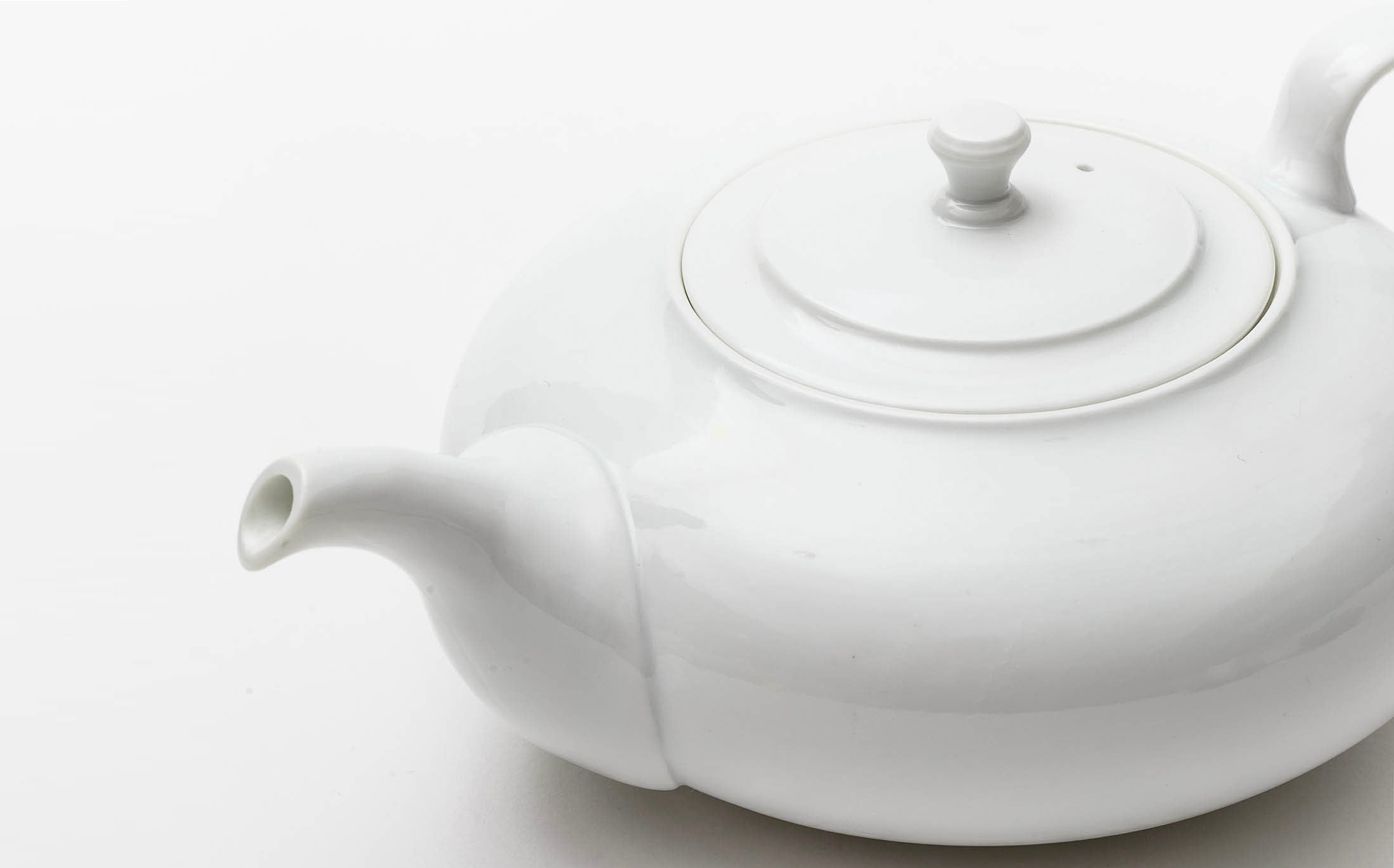 Kaoru - Porcelain White - Green Tea Pot