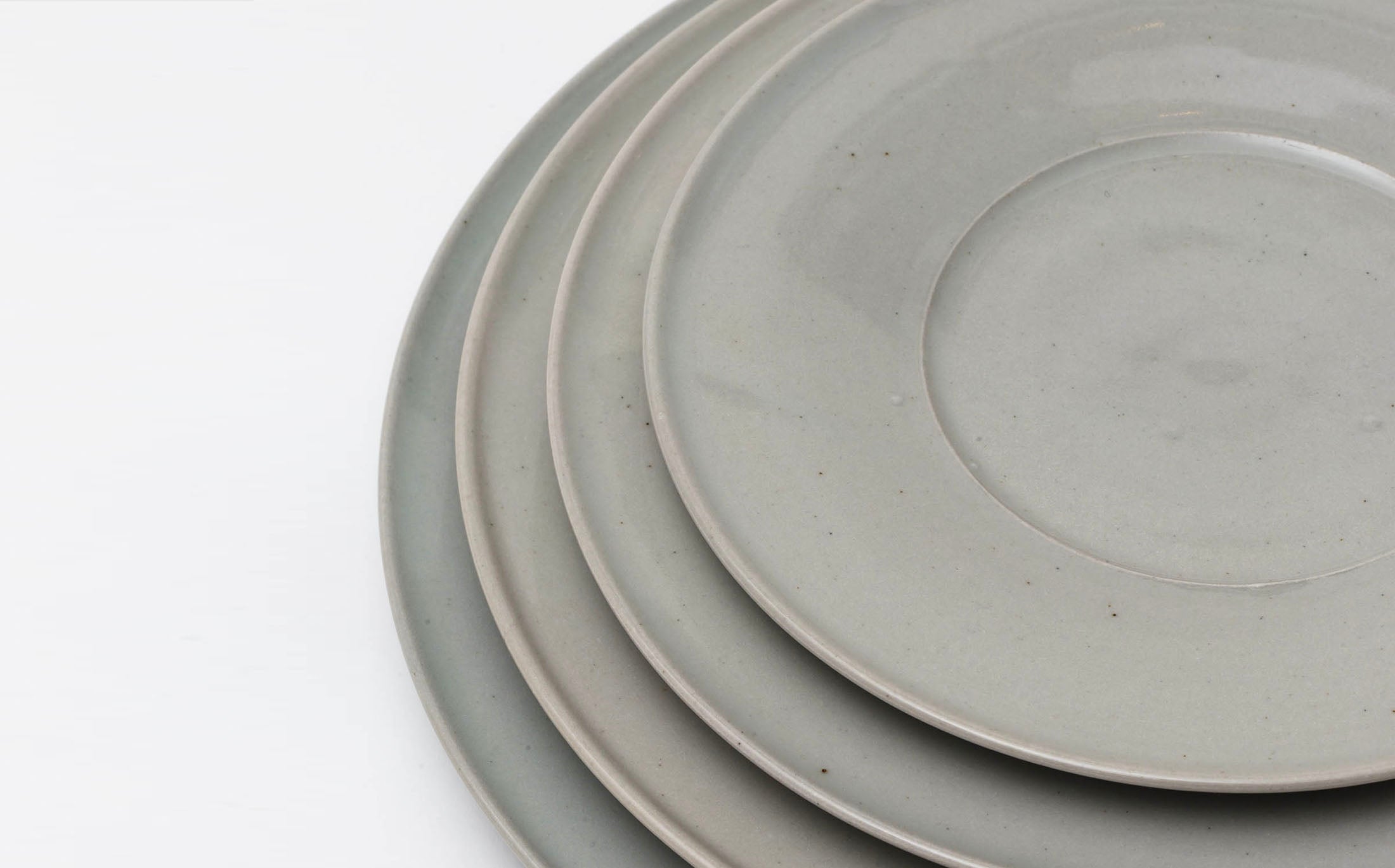 Miyuki Koizumi - Ceramic White - Rim Plate