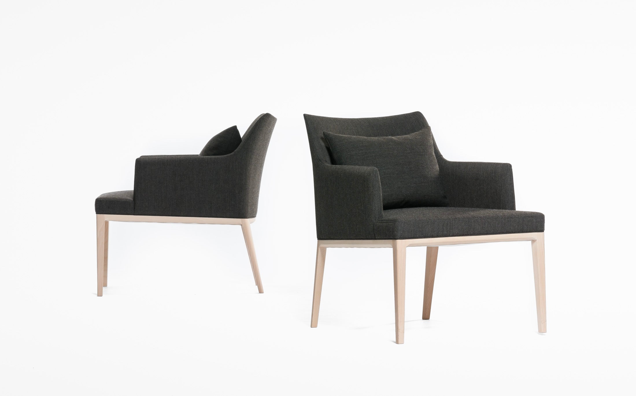 Leone seamless lounge chair